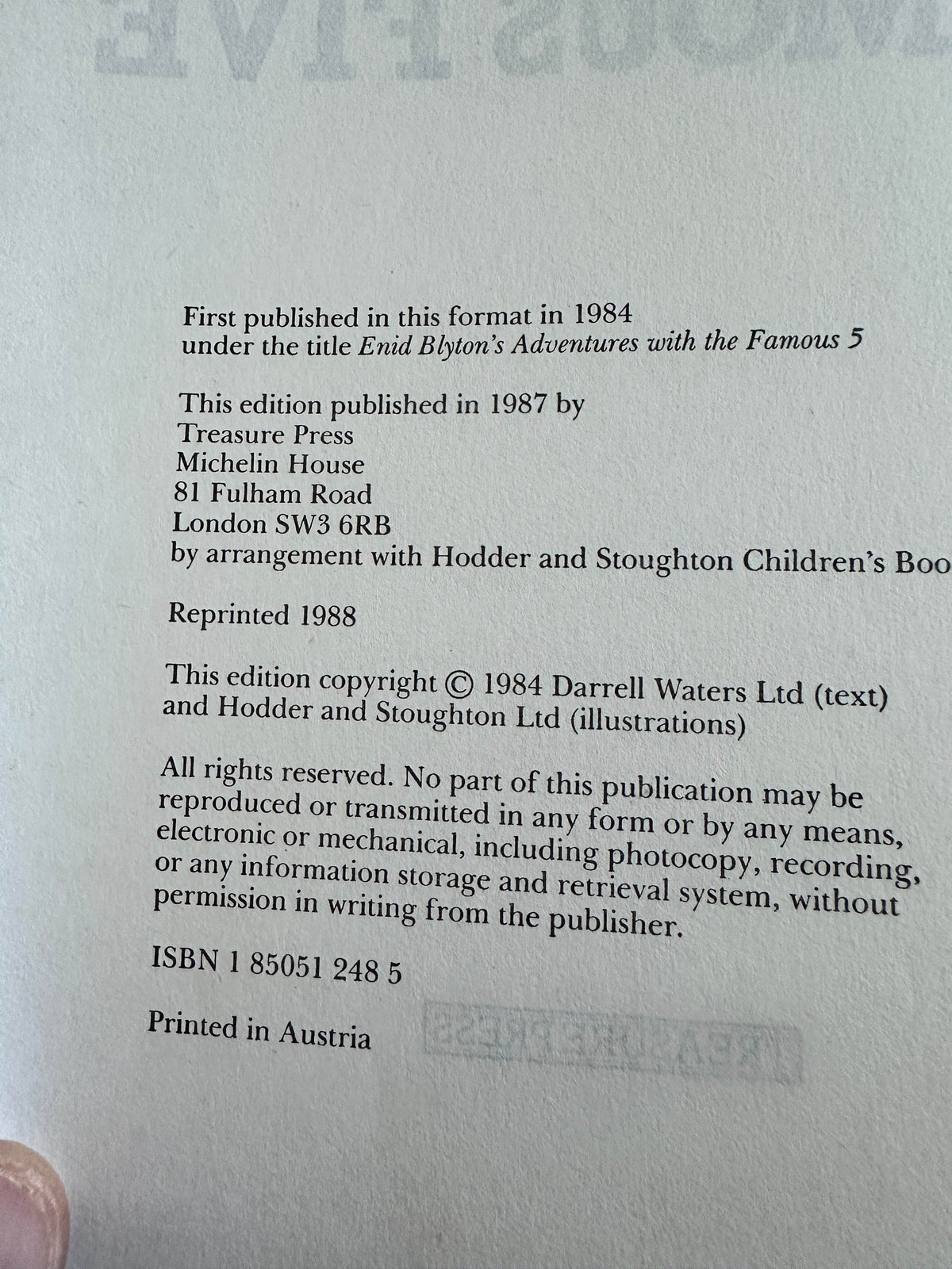 1988 The Exciting Adventures of The Famous Five(4 books Five On Treasure Island, Five Go Adventuring Again, Five Go To Smuggler’s Top,Five Fall Into Adventure) Enid Blyton(Illust Jolyne Knox) Treasure Press - Honeyburn Books (UK)