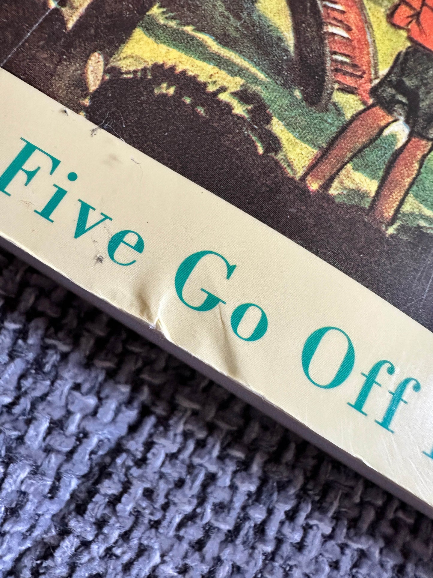 2000/1997 Five Go Off In A Caravan & Five Have A Mystery To Solve - Enid Blyton (Eileen Soper) Hodder - Honeyburn Books (UK)