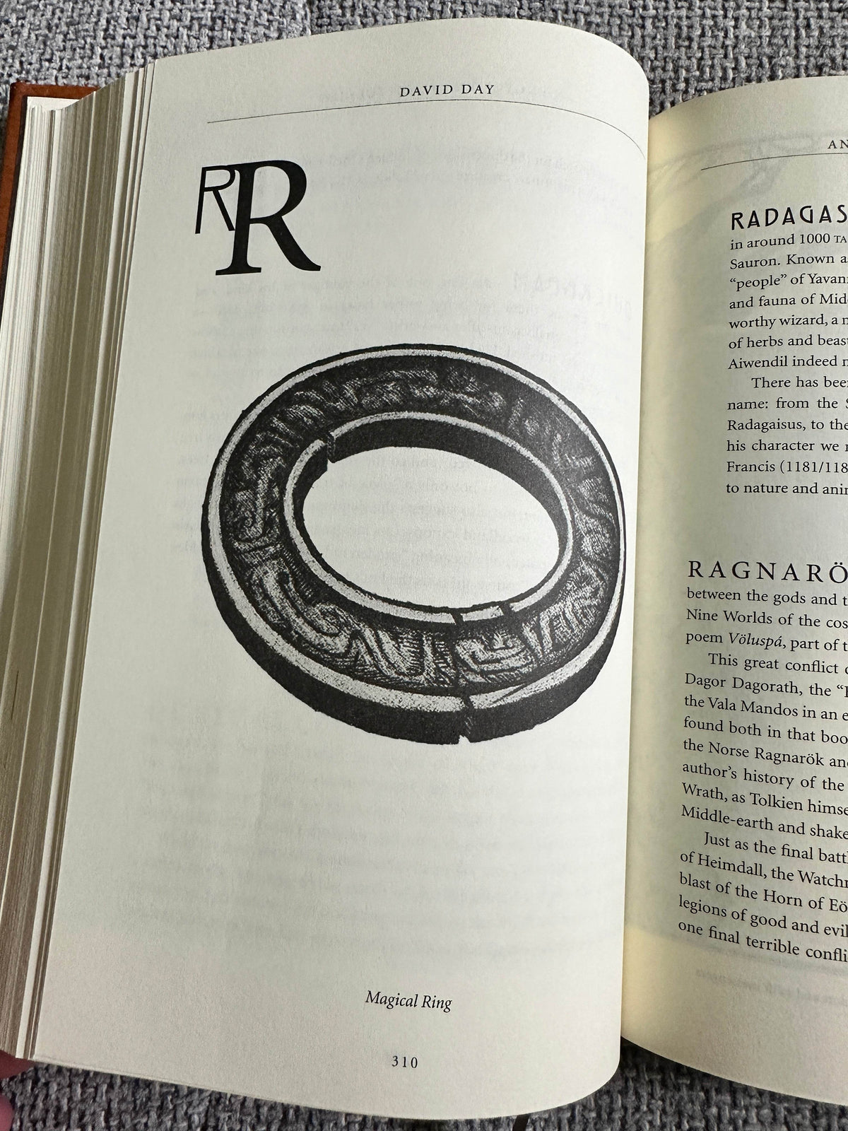 2019 An Encyclopaedia of Tolkien The History & Mythology - David Day (Canterbury Classics San Diego) - Honeyburn Books (UK)