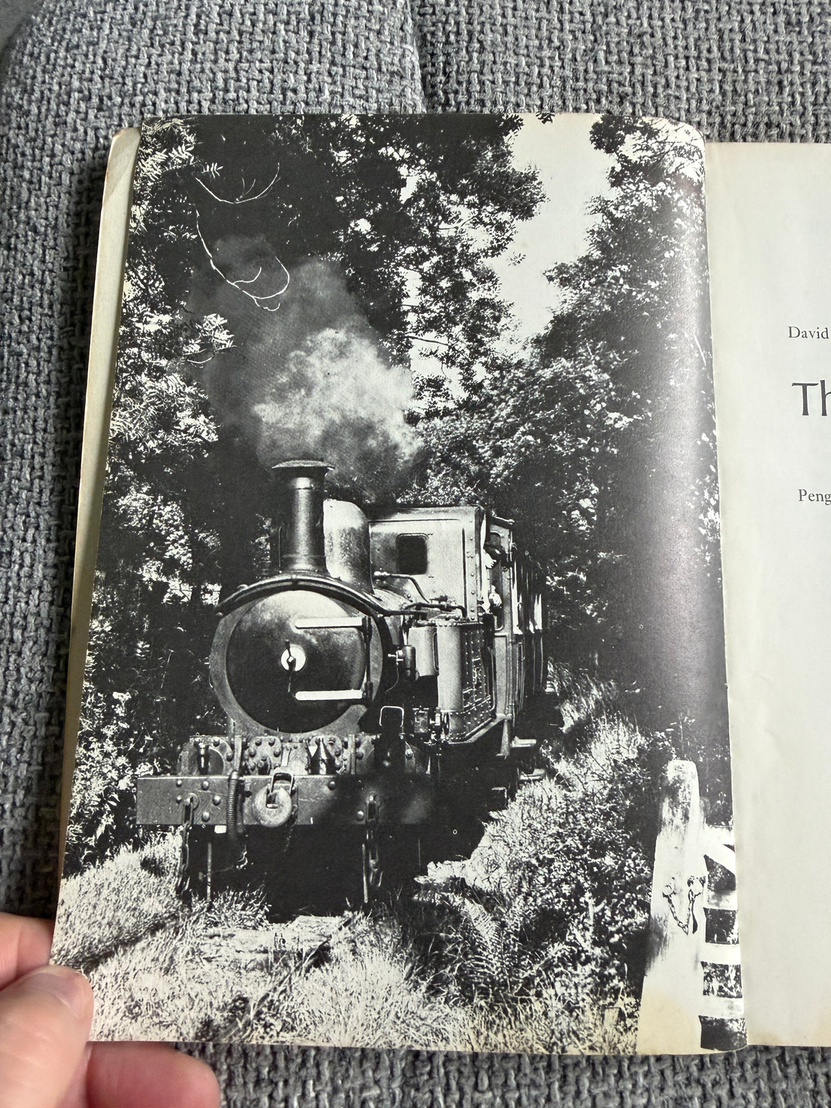 1979 The Country Railway - David St. John Thomas - Penguin Books