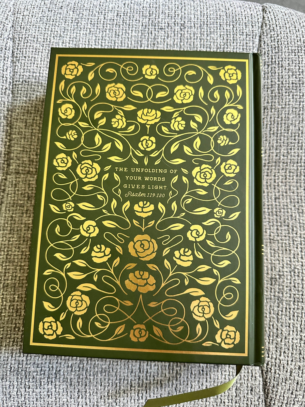 2016 ESV Illuminated Bible (Art Tourling Edition) Dana Tanamachi artwork. Crossways Publisher. - Honeyburn Books (UK)