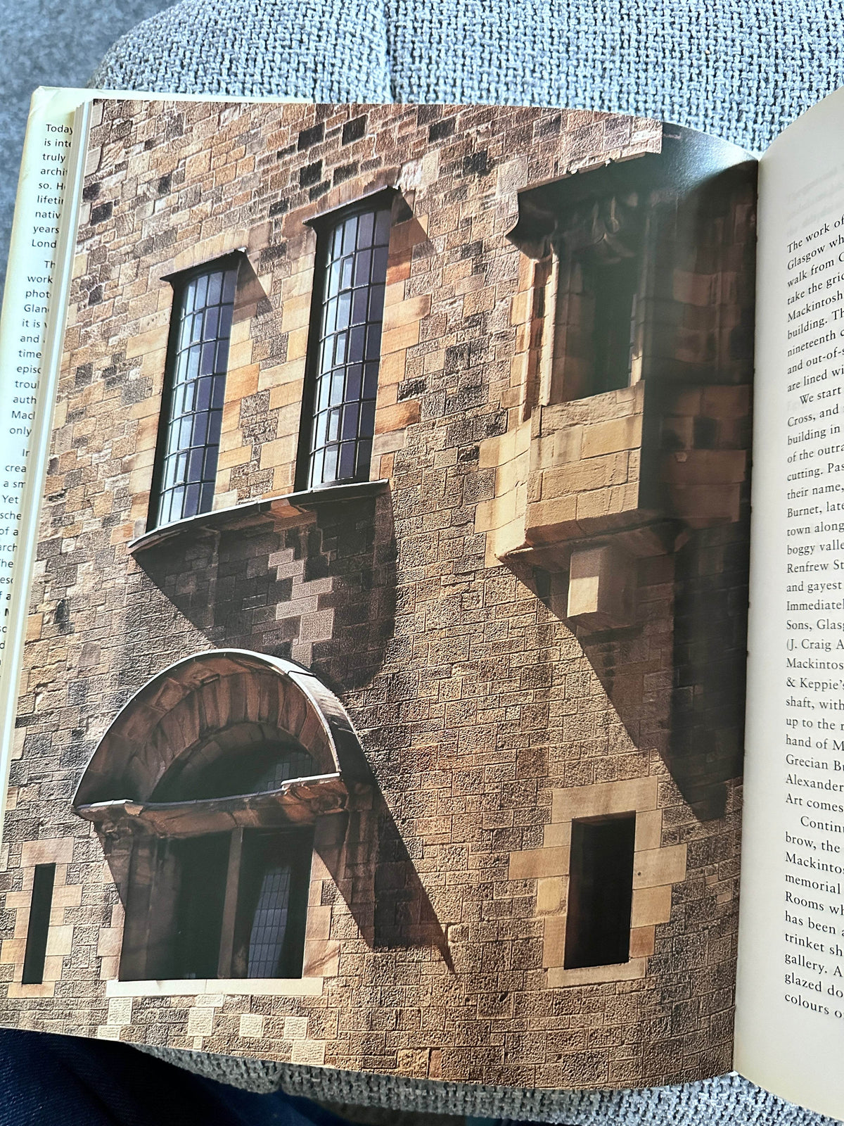 2000*1st* Charles Rennie Mackintosh Architect, Artist, Icon - John McKean & Colin Baxter(Lomond Books) - Honeyburn Books (UK)
