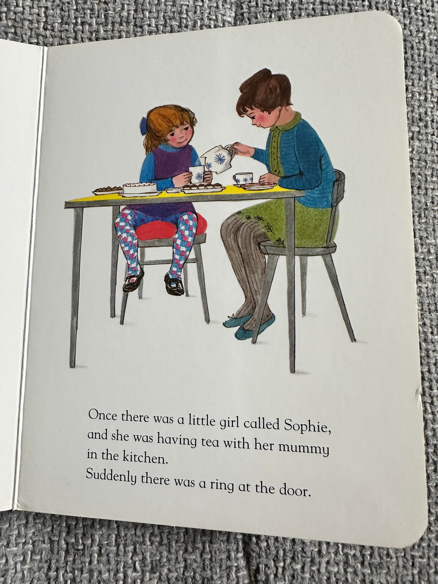 2007 The Tiger Who Came To Tea - Judith Kerr (HarperCollins) Board Book - Honeyburn Books (UK)