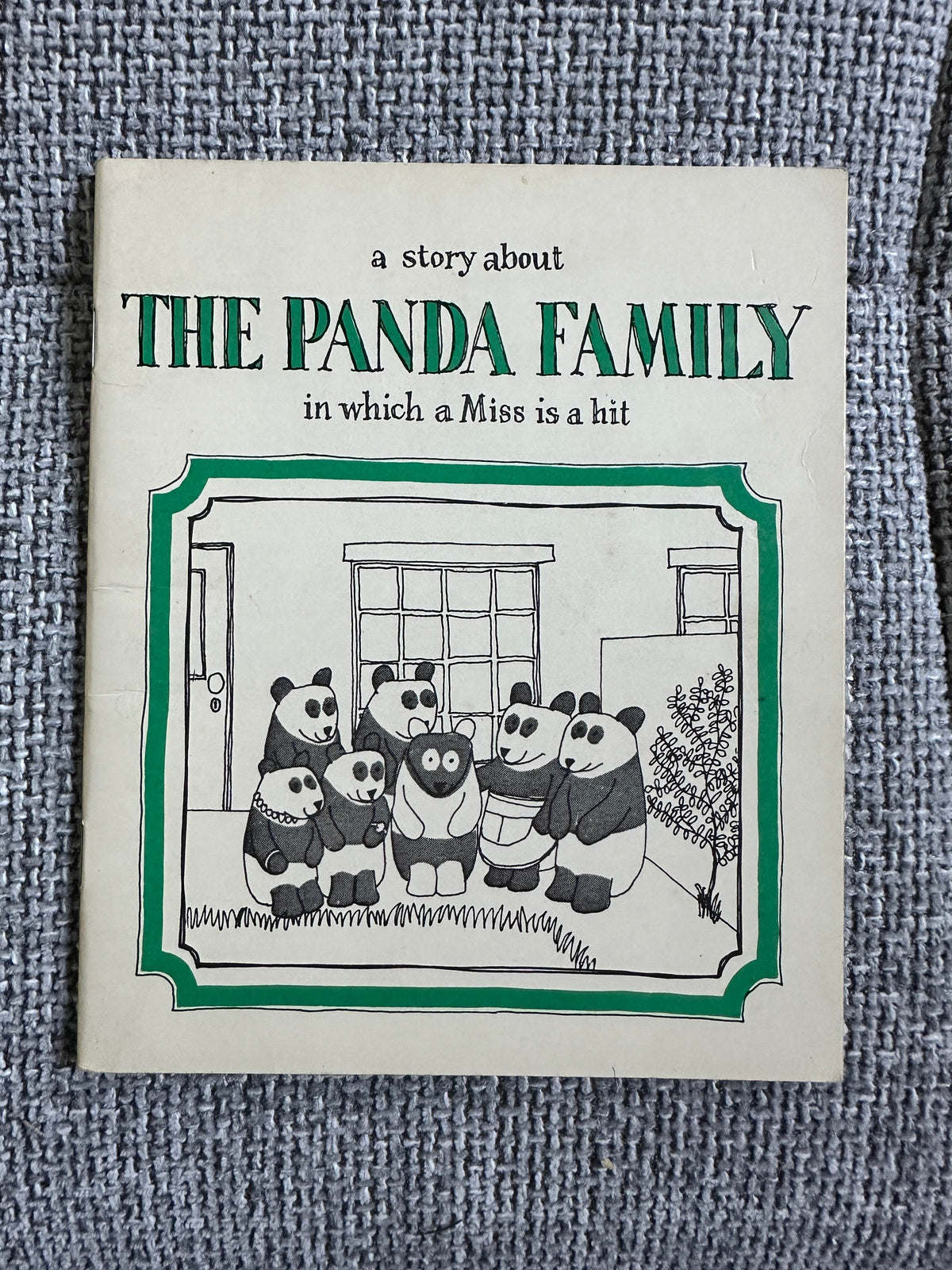 1970’s The Panda Family A Miss Is A Hit - C. J. Cressey(Tamasin Cole Illust) Printing Arts Ltd - Honeyburn Books (UK)