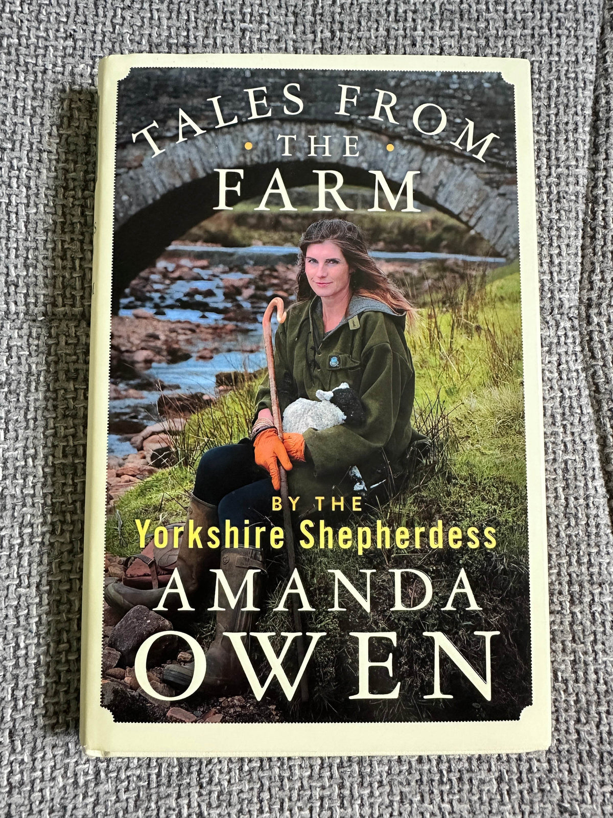 2021 Tales From The Farm - Amanda Owen (MacMillan) - Honeyburn Books (UK)