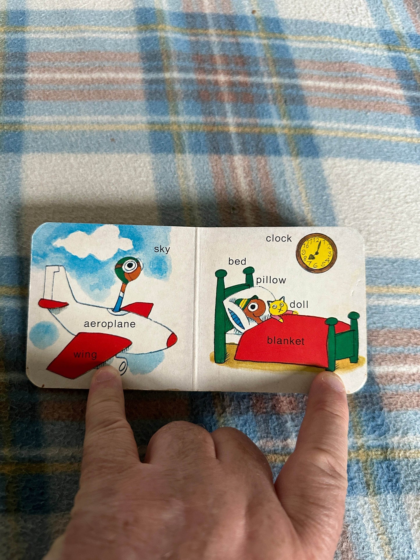 1982 Words - Richard Scarry(Board Book) William Collins Publisher - Honeyburn Books (UK)