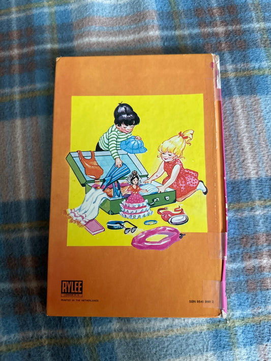 1960’s Mark & Mandy In Spain- Lornie Leete-Hodge(Illust M&G Gray) A Rylee Bunny Book published by Sandle Brothers - Honeyburn Books (UK)