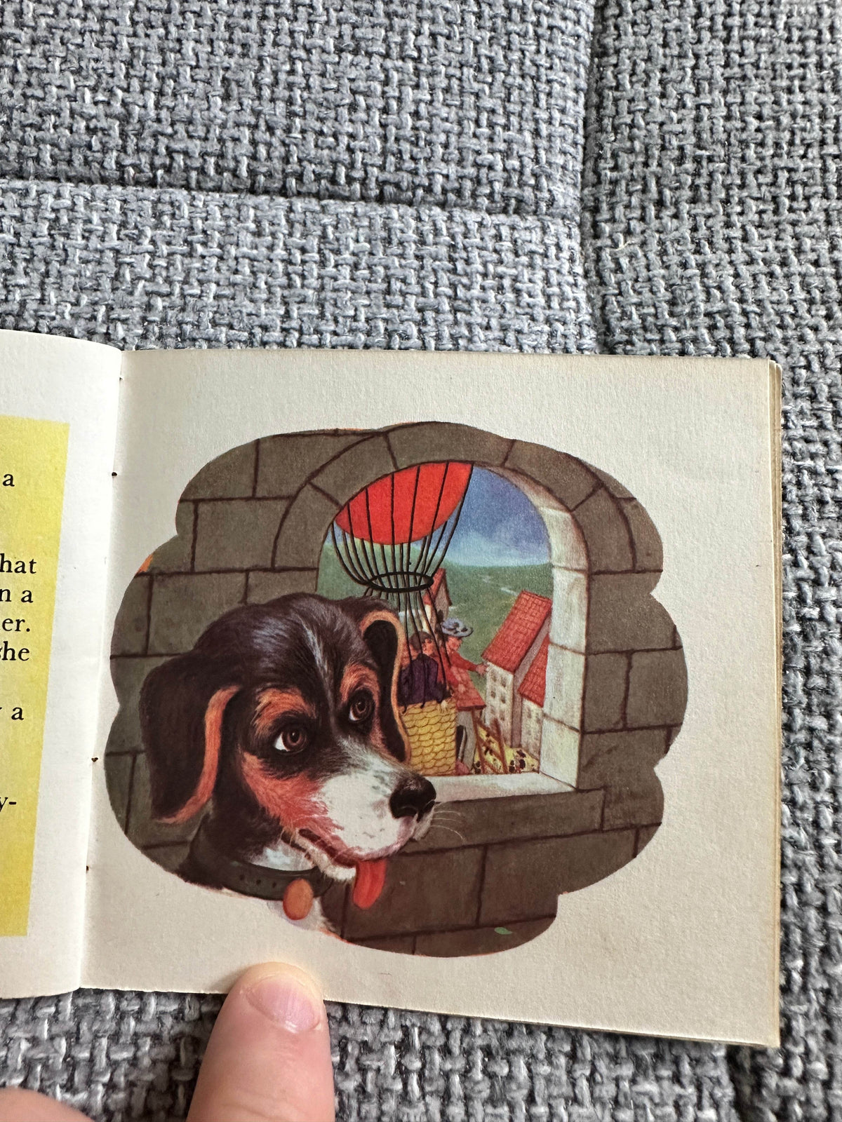 1950’s Caroline The Dog A Mini Book(Brown Watson) - Honeyburn Books (UK)