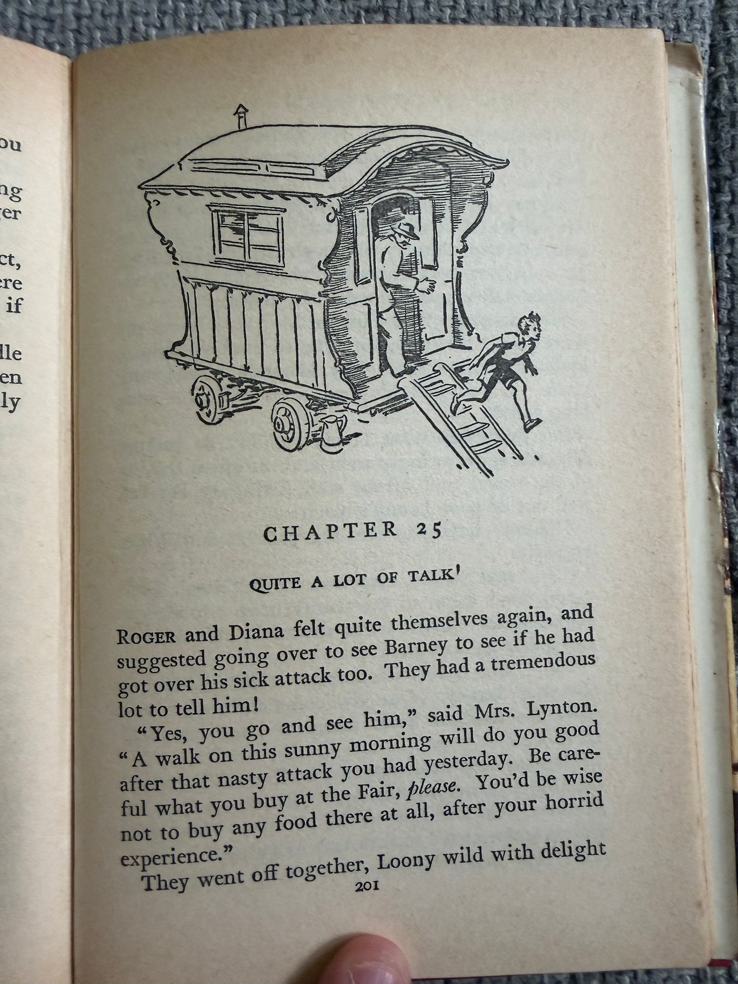 1961 The Rilloby Fair Mystery - Enid Blyton (Gilbert Dunlop illust) Collins
