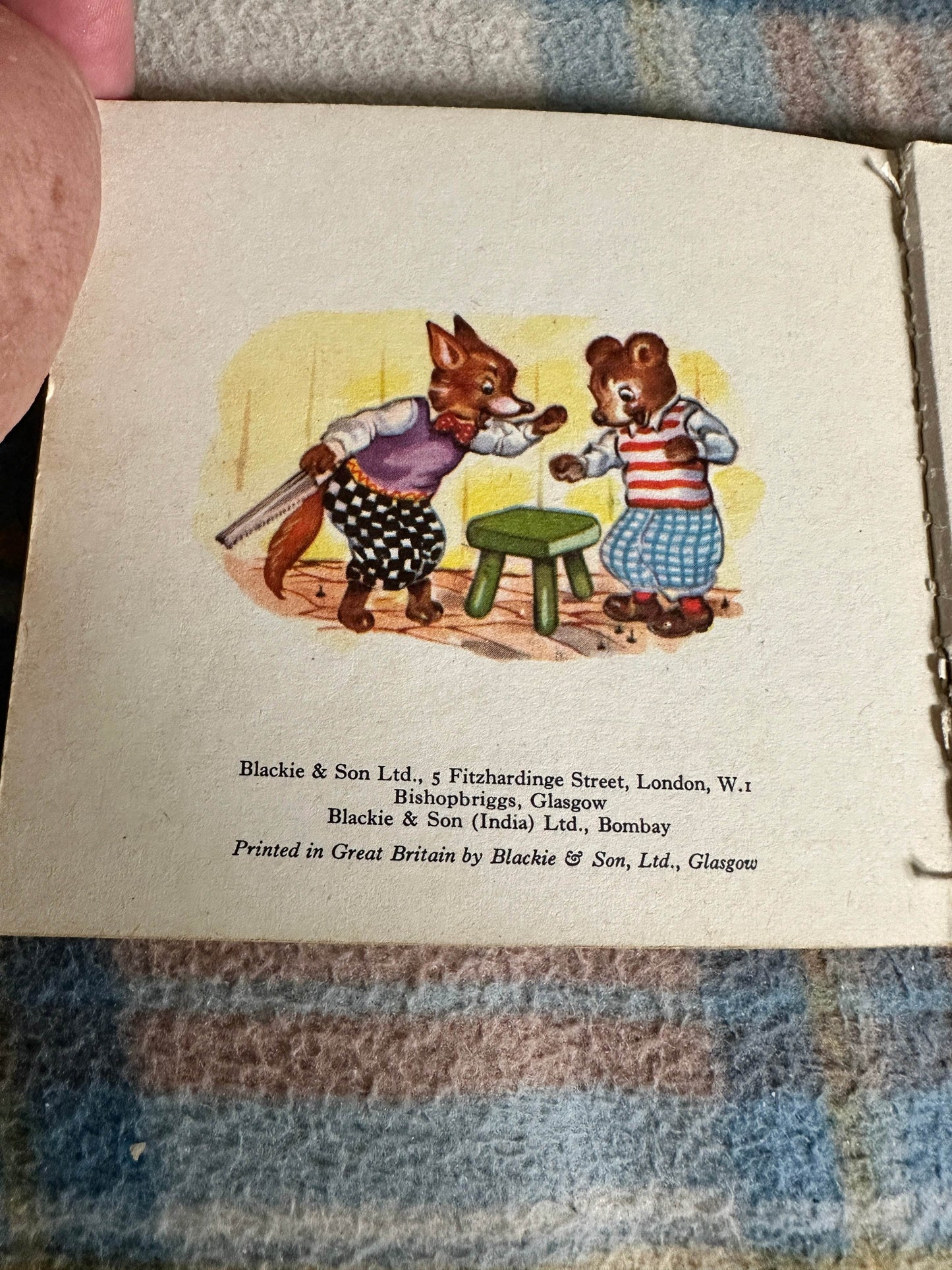 1954 Frisky Fox Gets A Present - E. E. Ellsworth(Illust R. M. Turvey) Blackie & Son - Honeyburn Books (UK)