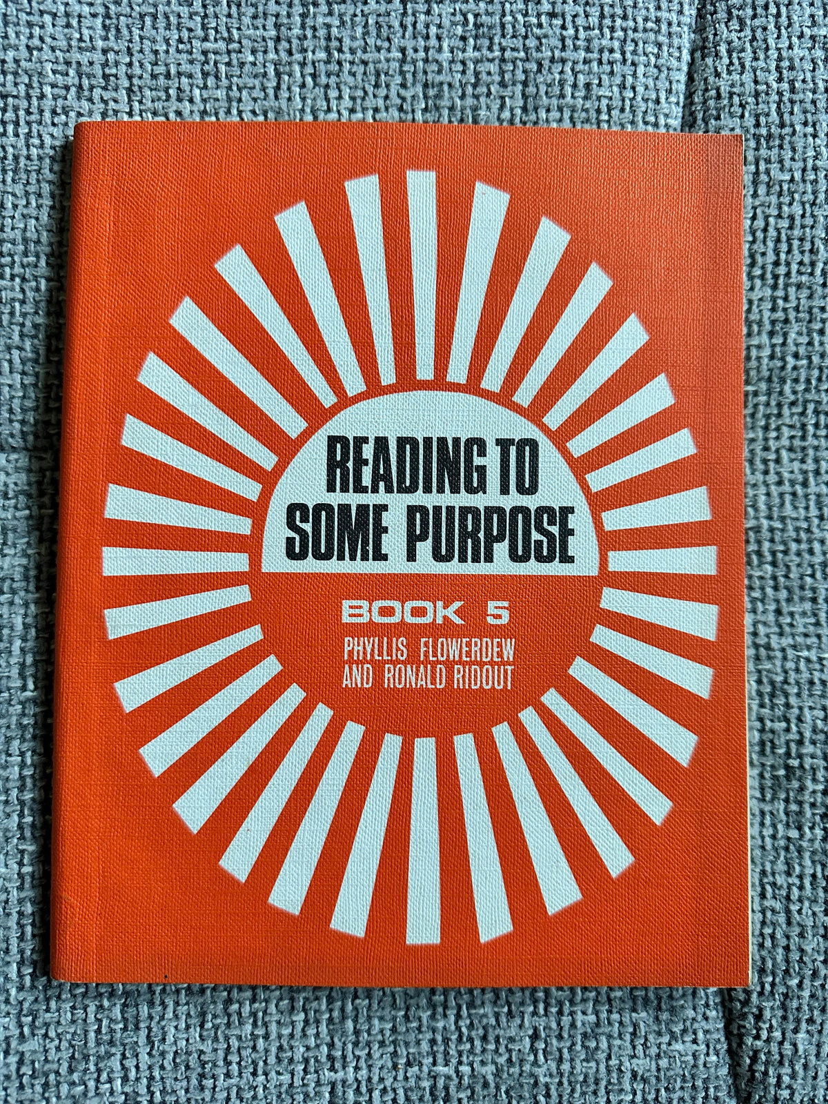 1966 Reading To Some Purpose Book 5 - Phyllis Flowerdew & Ronald Ridout(Illust H. Rankin) Oliver & Boyd Publisher - Honeyburn Books (UK)