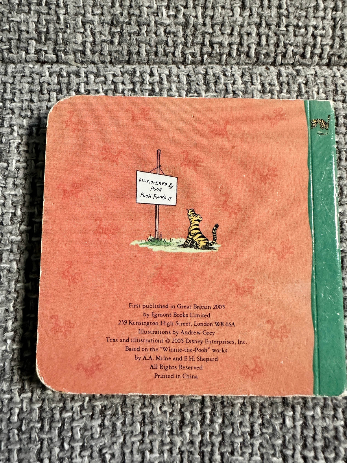 2005 Tigger Is Unbounced - A. A. Milne(Andrew Grey illustration)Egmont Books - Honeyburn Books (UK)