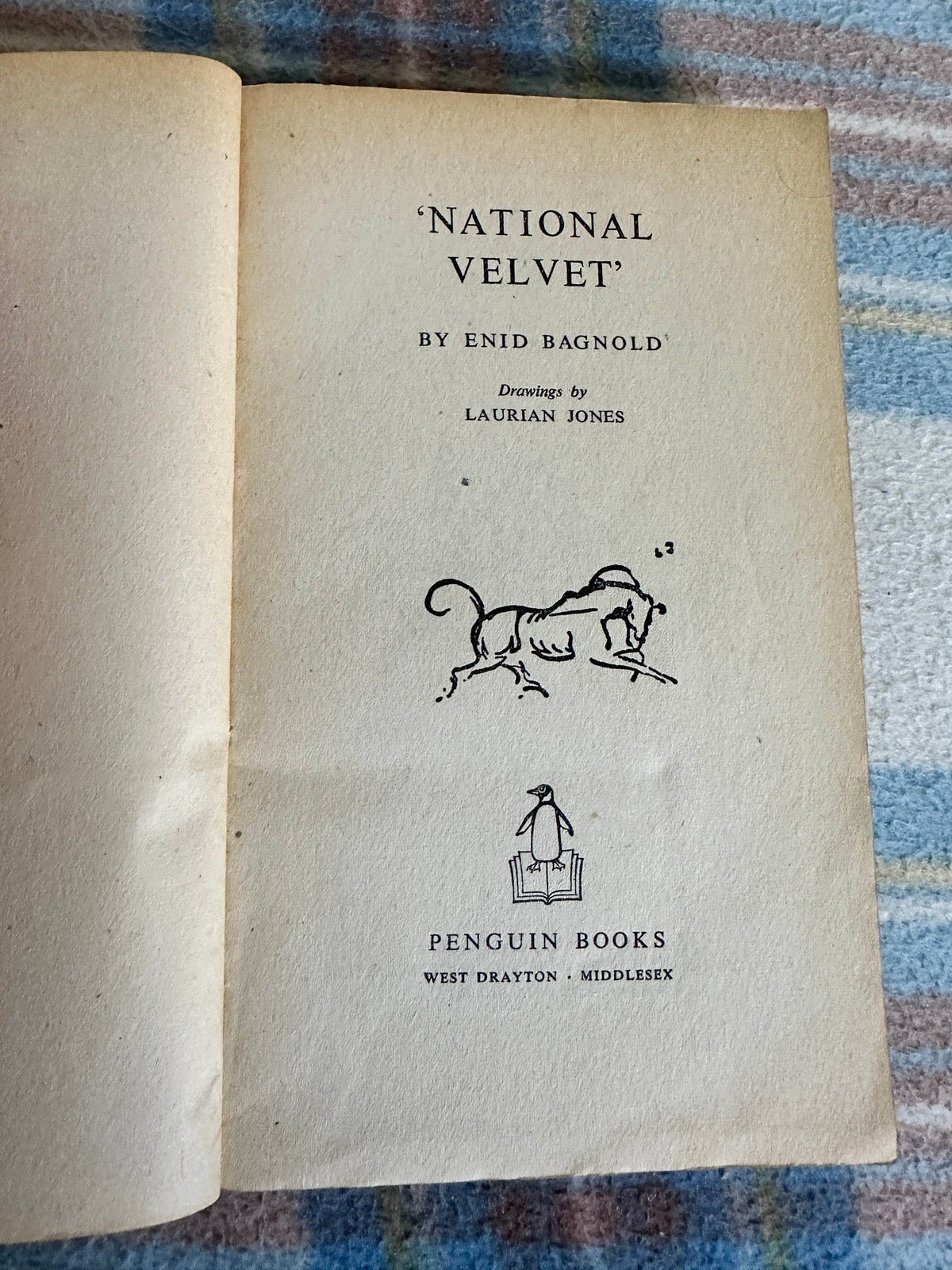1947 National Velvet - Enid Bagnold(Illust Laurian Jones)Penguin Books - Honeyburn Books (UK)