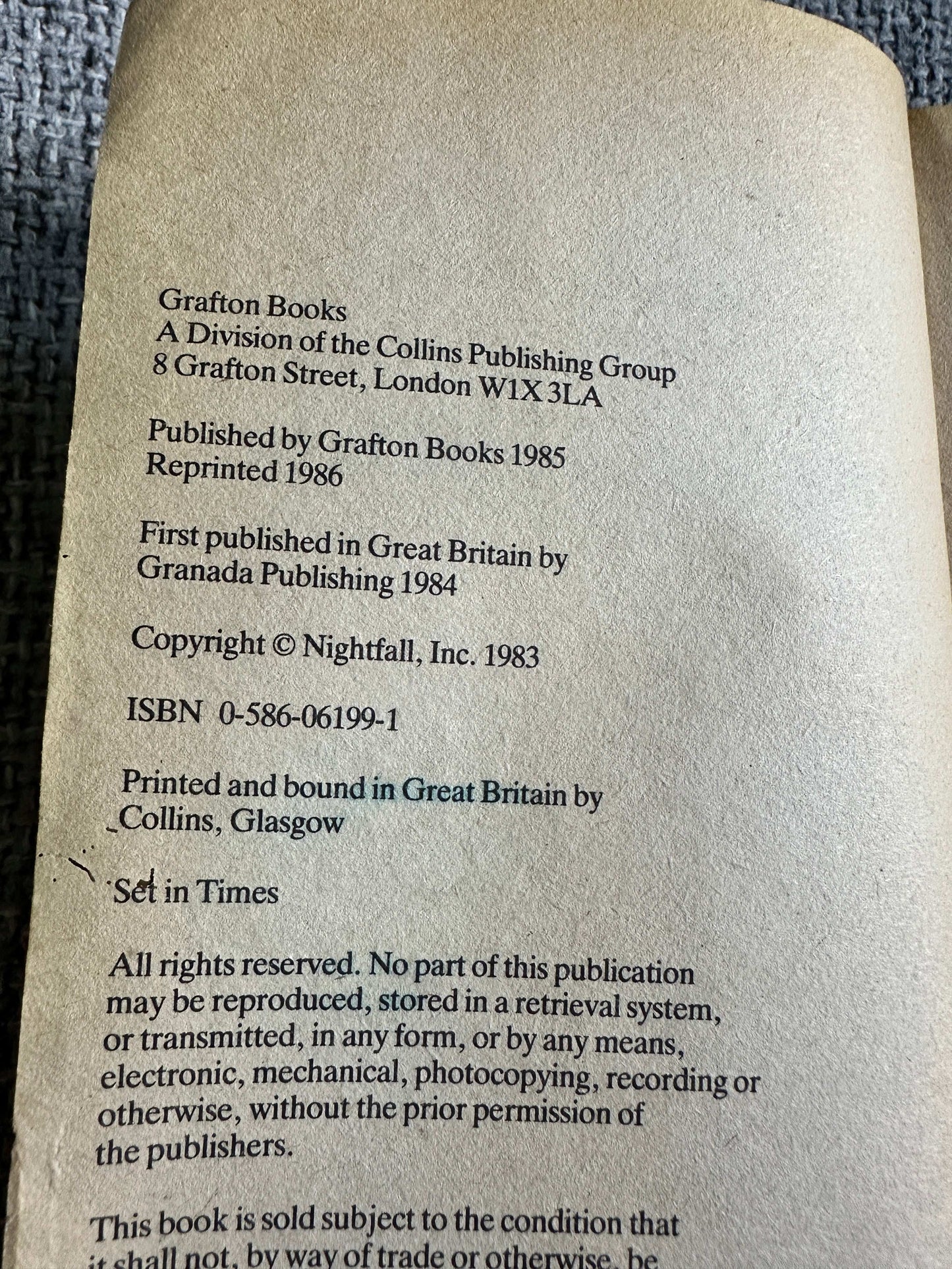 1986 The Robots Of Dawn - Isaac Asimov (Grafton Books) - Honeyburn Books (UK)