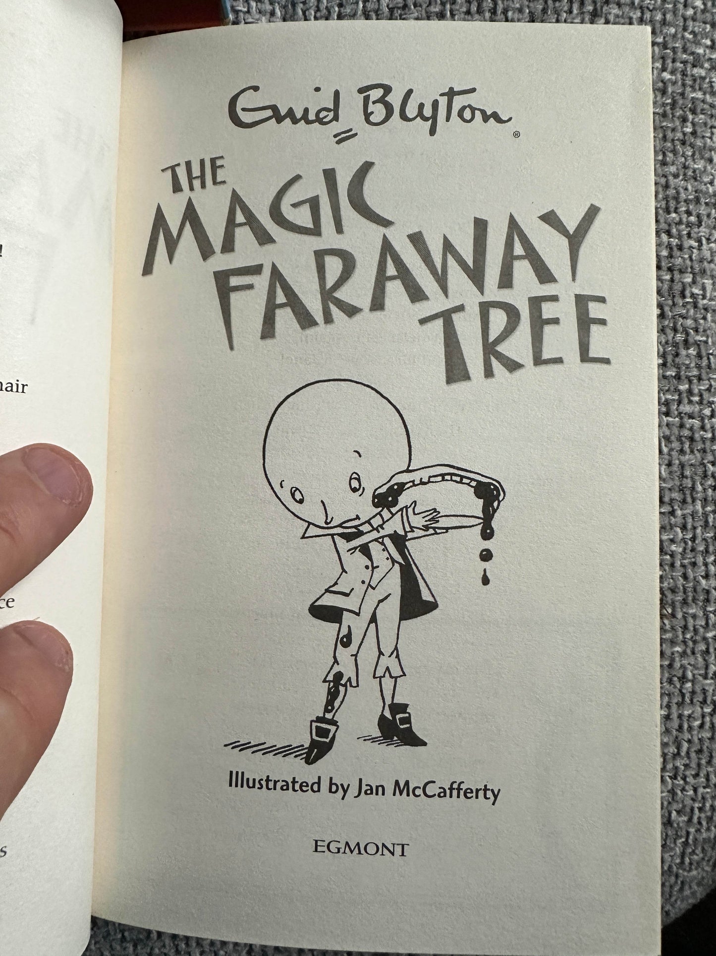 2012 The Faraway Tree Collection - Enid Blyton (Egmont) slip case - Honeyburn Books (UK)