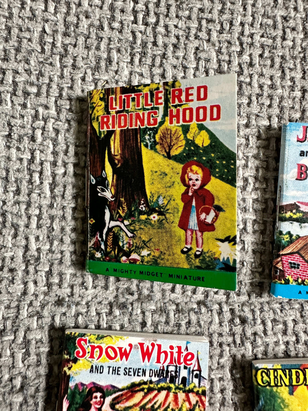 1976 A Mighty Midget Miniature Library Set 1 (Snow White, Rumpelstiltskin, Cinderella, Little Red Riding Hood, Jack & The Beanstalk) Illust Peggy Goodwin (B. Hackman Published) - Honeyburn Books (UK)
