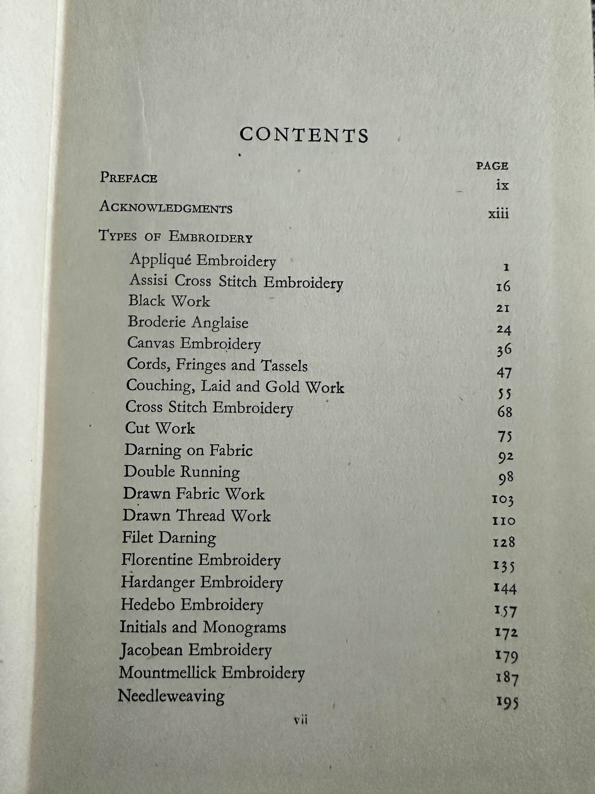 1943 Mary Thomas’s Embroidery Book(Hodder & Stoughton) - Honeyburn Books (UK)