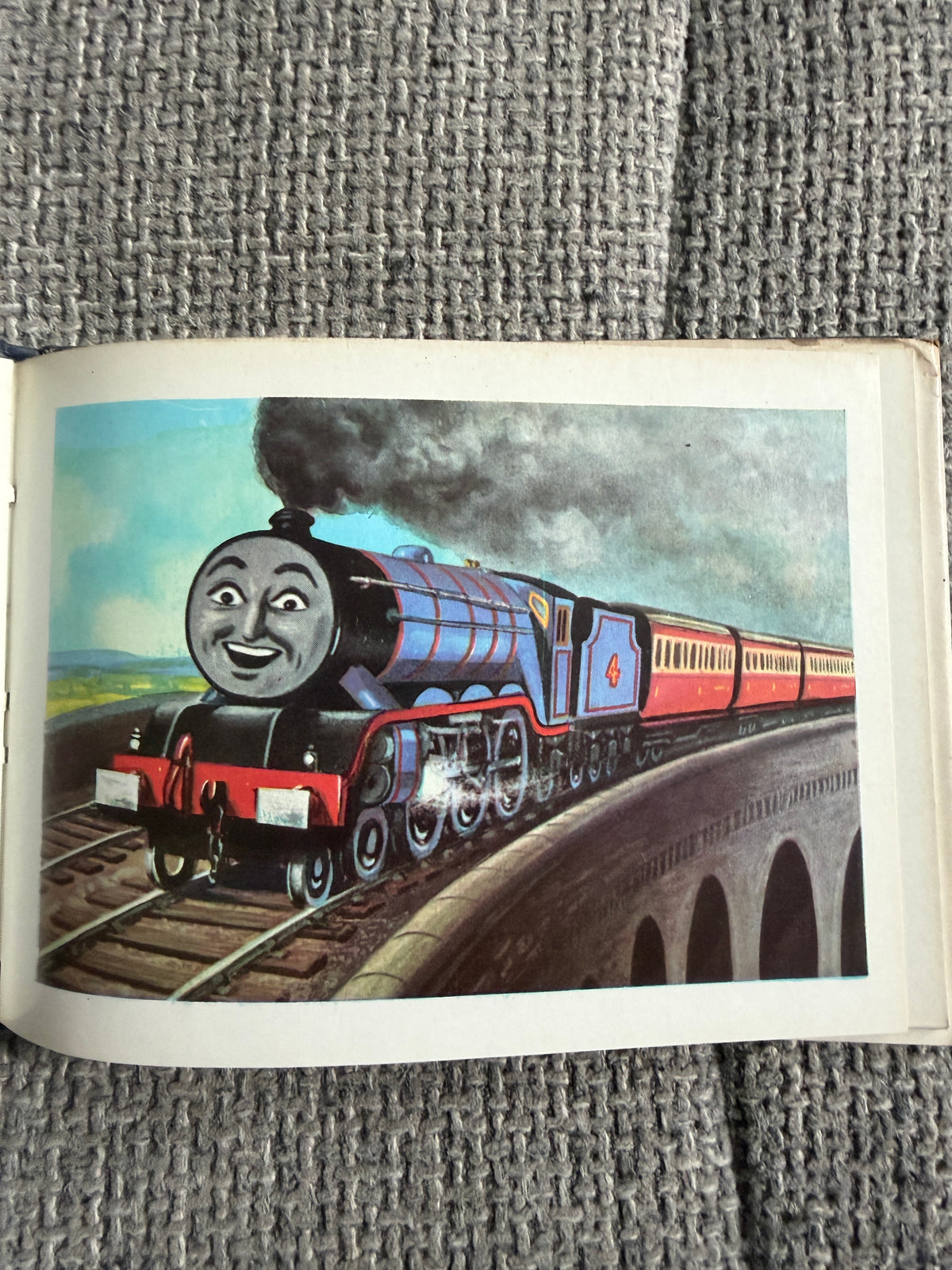 1971 The Eight Famous Engines(No.12) The Rev W. Awdry (John T. Kenney illust) Kaye & Ward Ltd)
