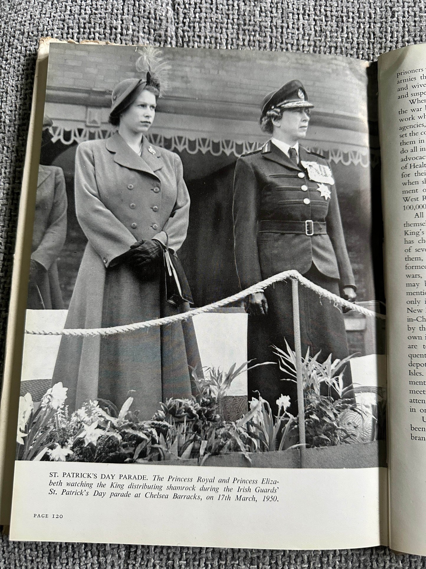 1950*1st* The Royal Family(The Illustrated Story Of The Royal Family’s Service To Britain & The Commonwealth) Dermot Morrah(Odhams Press) - Honeyburn Books (UK)