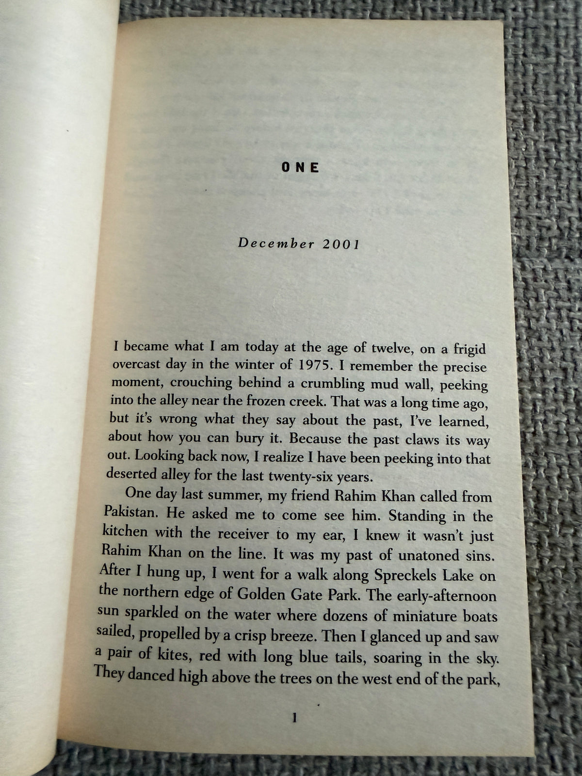2004 The Kite Runner - Khaled Hosseini (Bloomsbury)