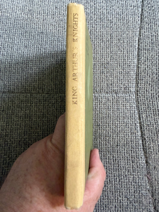 1950’s Stories Of King Arthur’s Knights - Mary MacGregor (C. Walter Hodges illust) Thomas Nelson & Sons Ltd.