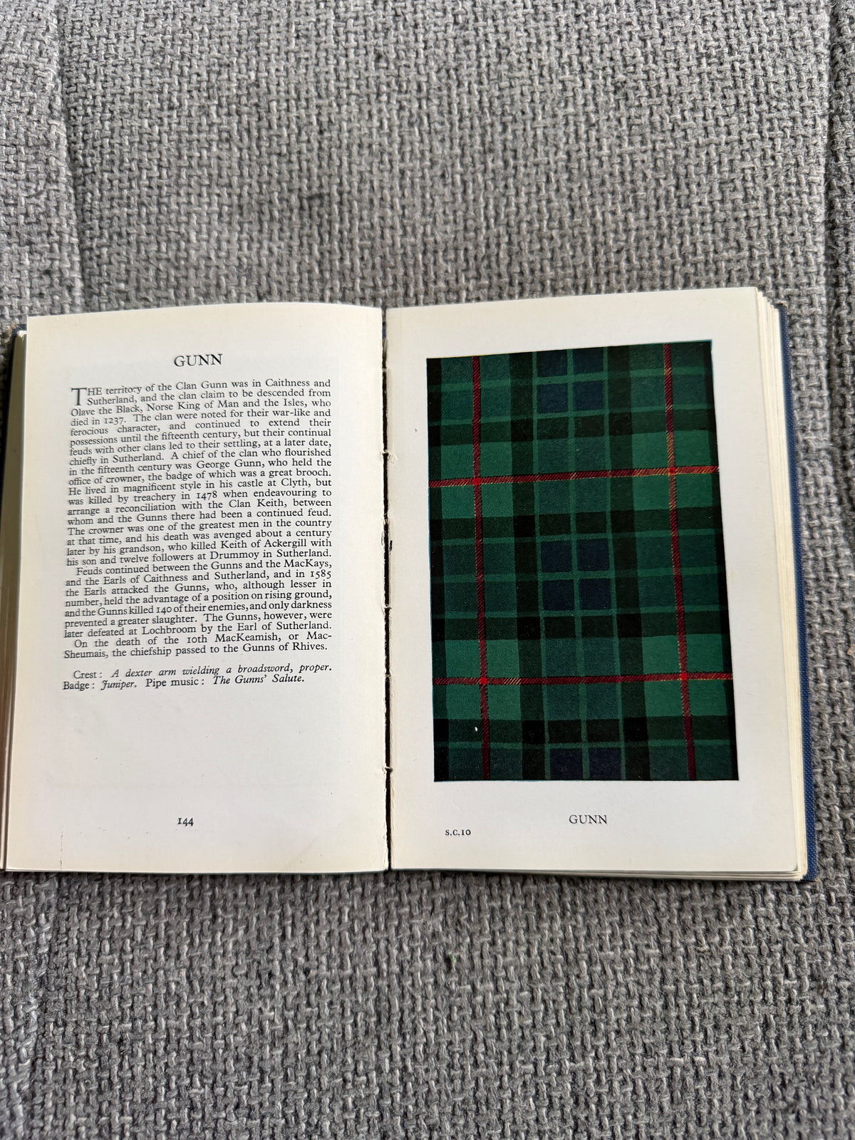 1949 The Clans & Tartans Of Scotland 🏴- Robert Bain (Collins Publisher)
