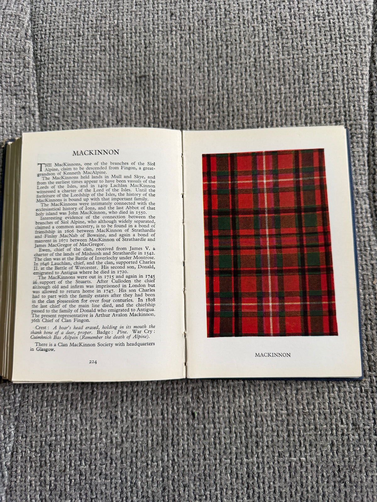 1949 The Clans & Tartans Of Scotland 🏴- Robert Bain (Collins Publisher)