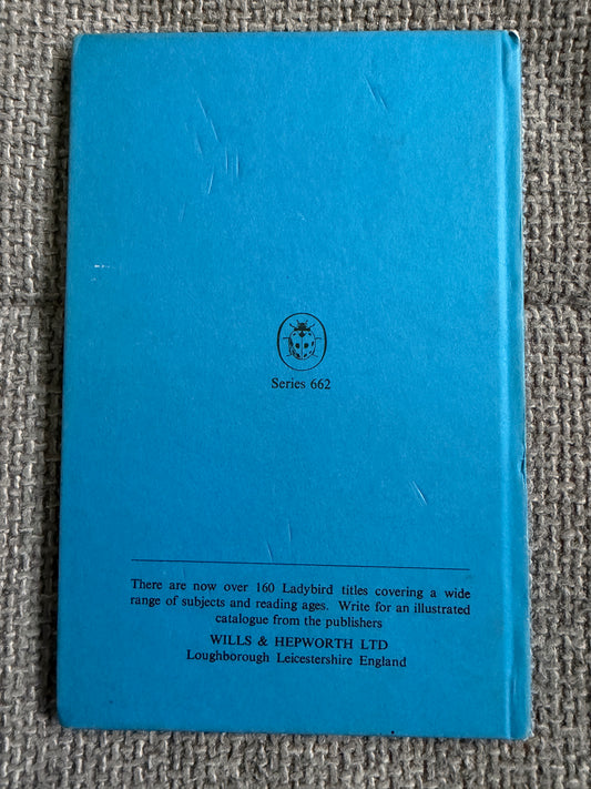 1966 Musical Instruments (Ladybird Series 662) Ann Rees (Robert Ayton illust) Wills & Hepworth