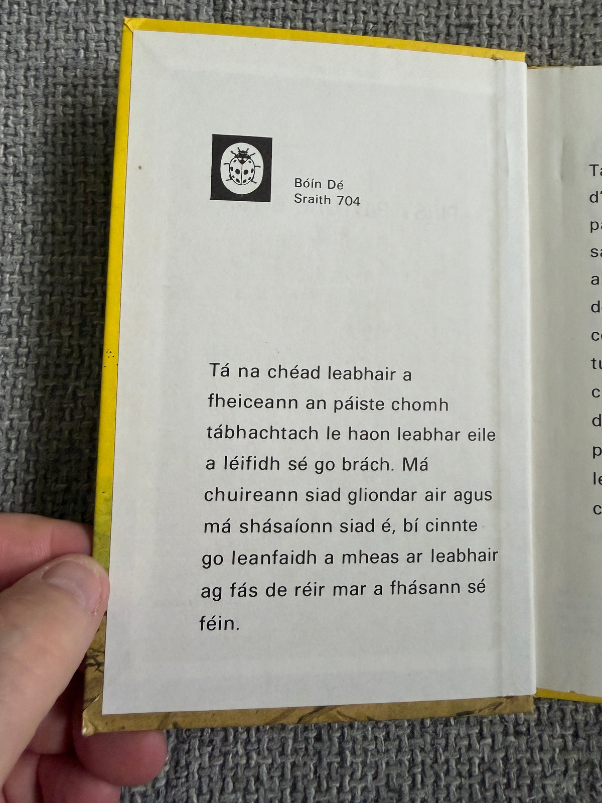 1985 An Chéad Leabhar Pictiúr (Irish Language) Ethel & Harry Wingfield (An Gúm Publisher)