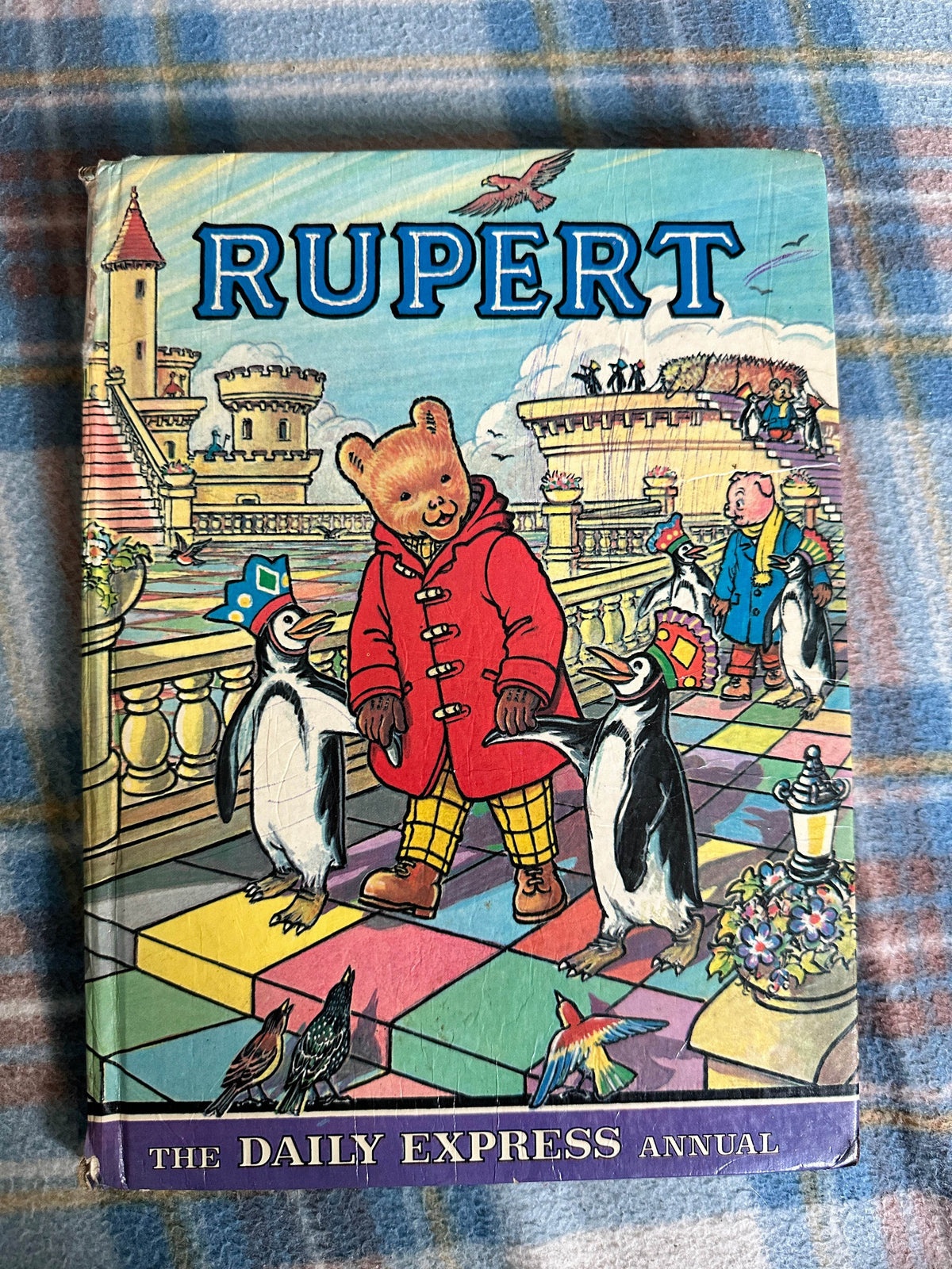 1977 Rupert Annual(Cubie illustration) Daily Express - Honeyburn Books (UK)