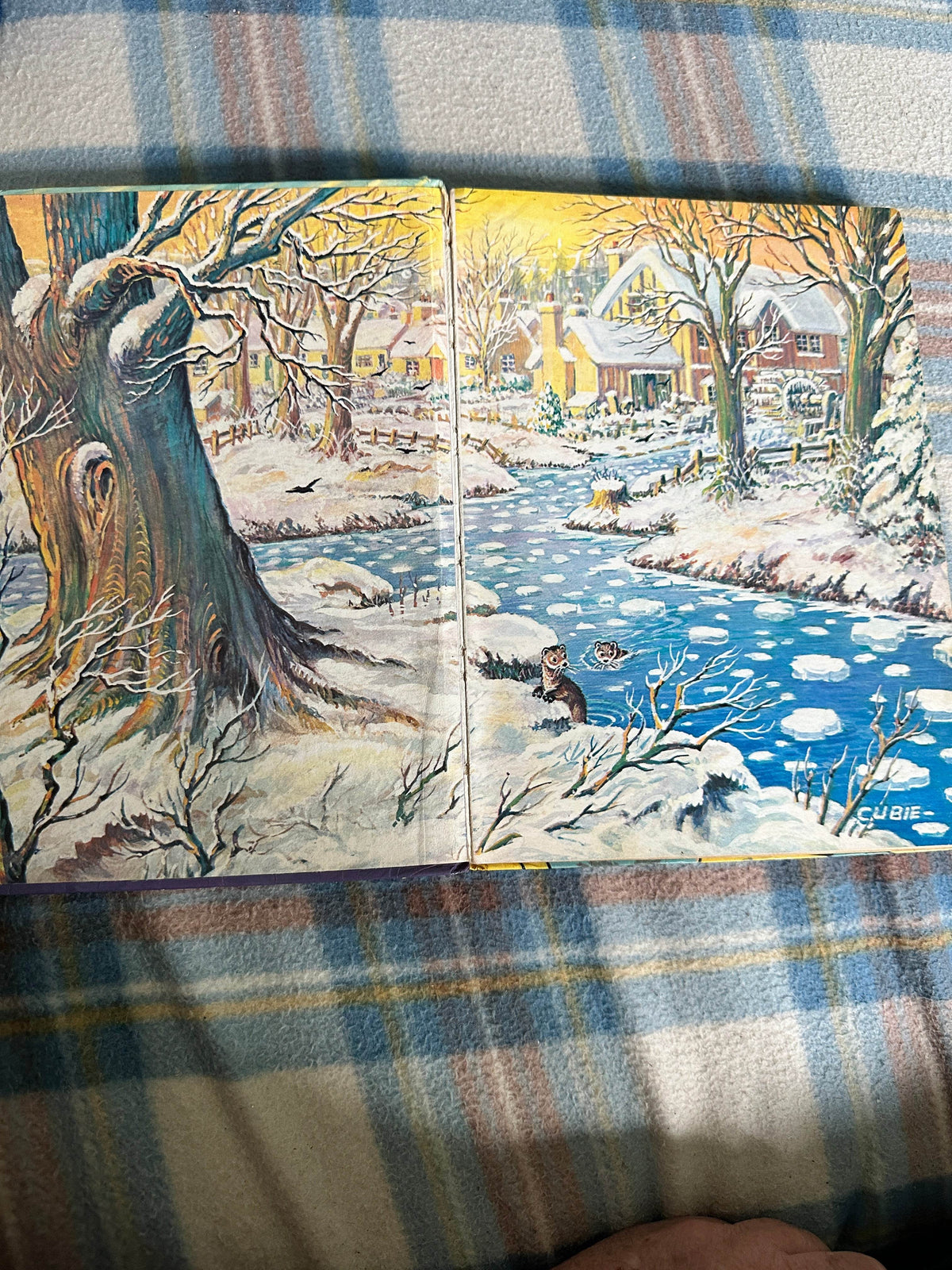 1977 Rupert Annual(Cubie illustration) Daily Express - Honeyburn Books (UK)
