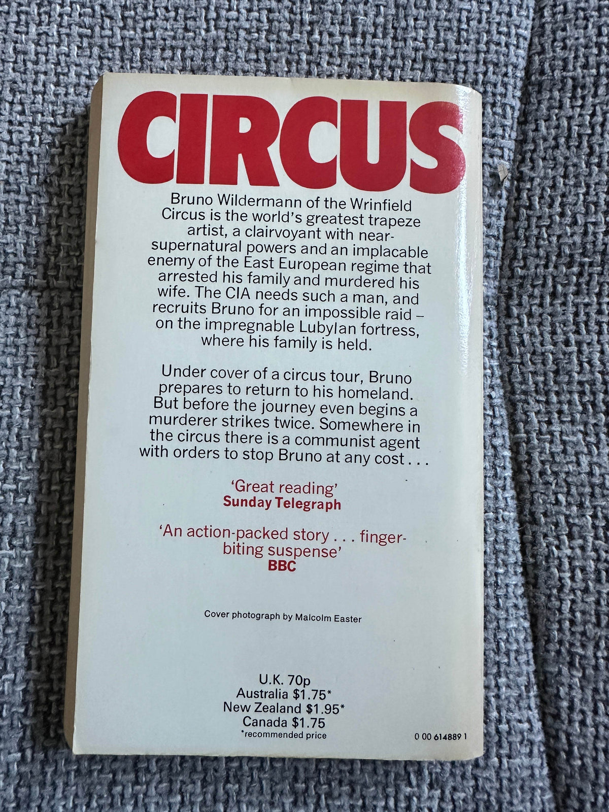 1977*1st* Circus - Alistair MacLean(Fontana) - Honeyburn Books (UK)