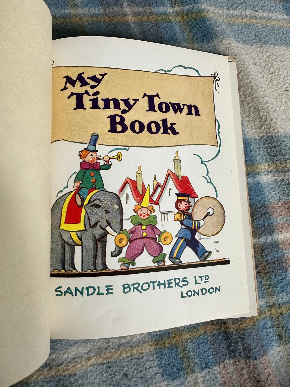 1946*1st* My Tiny Town Book - Sandle Brothers Ltd. - Honeyburn Books (UK)