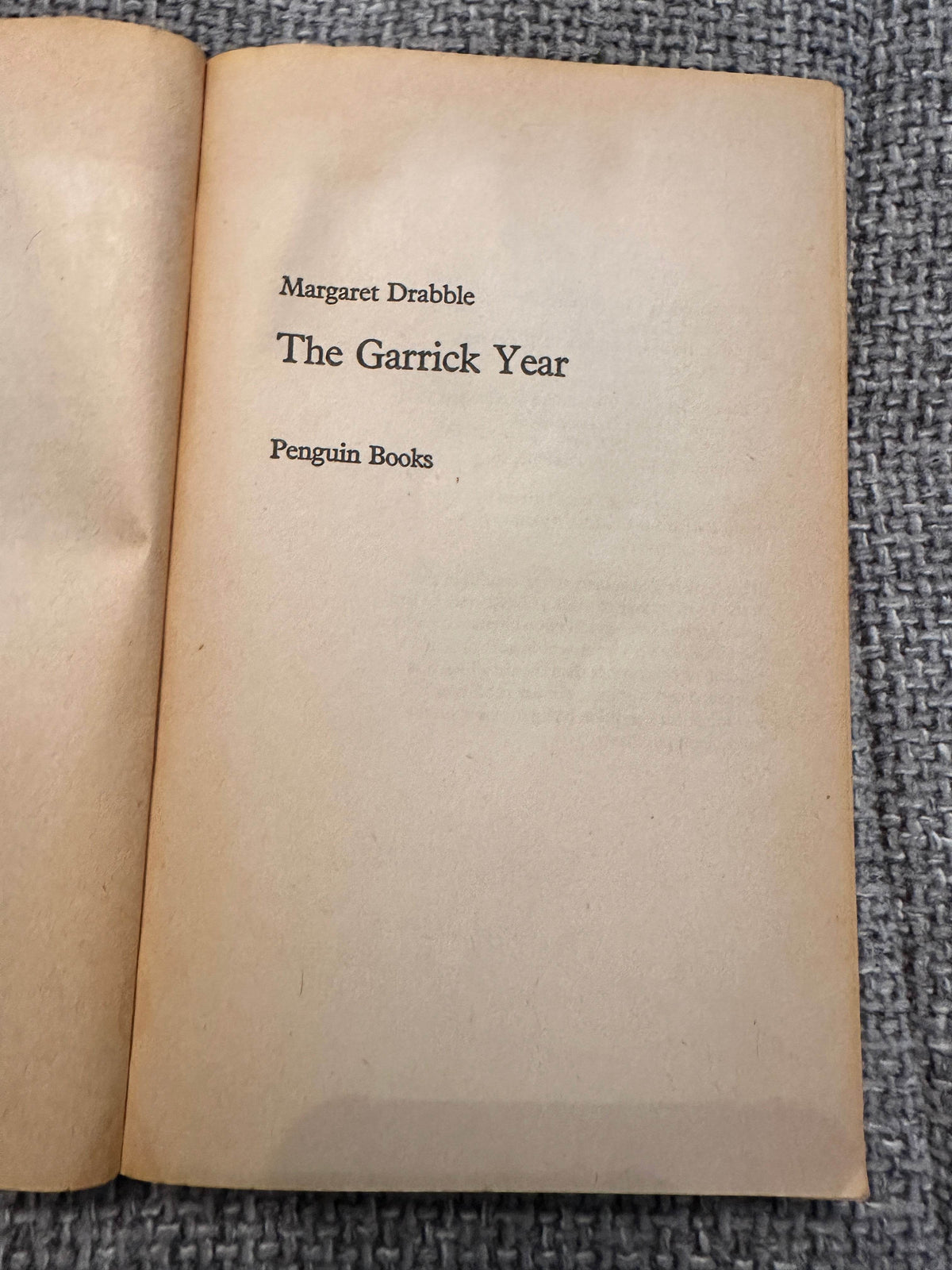 1971 The Garrick Year - Margaret Drabble(Penguin) - Honeyburn Books (UK)