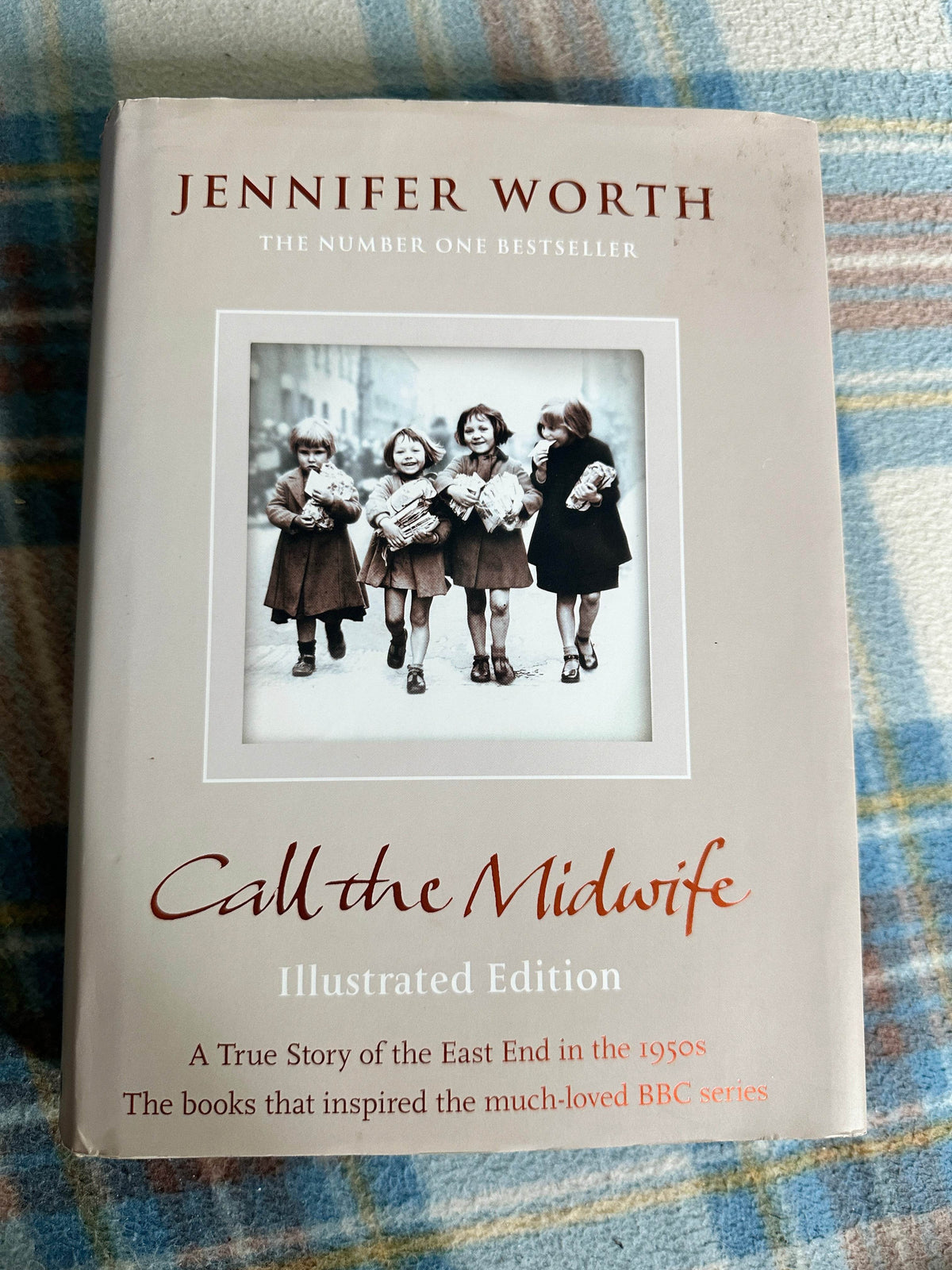 Call The Midwife(Illustrated Edition) Jennifer Worth(Orion Books) - Honeyburn Books (UK)