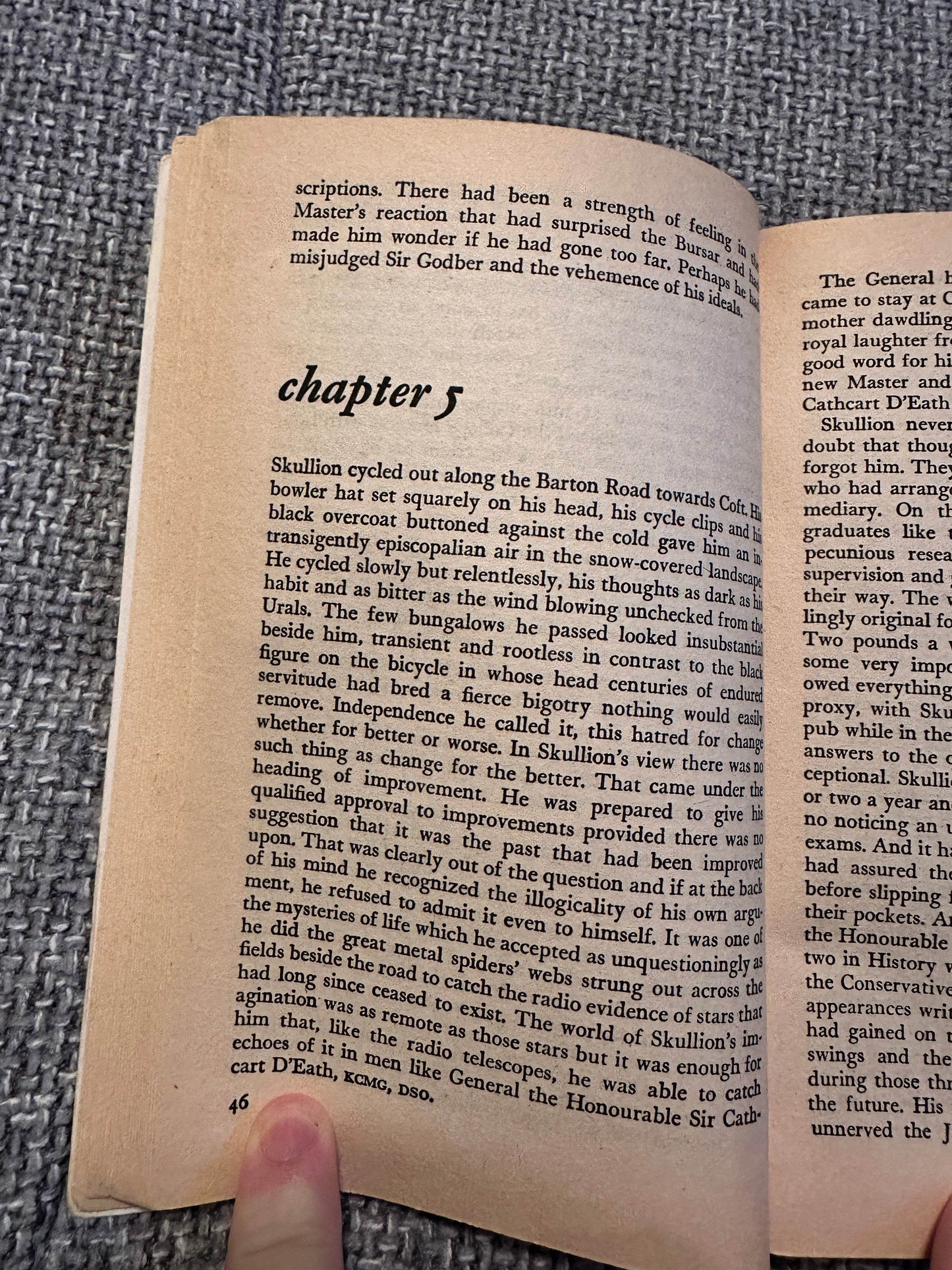 1976 Porterhouse Blue - Tom Sharpe(Pan Books) - Honeyburn Books (UK)