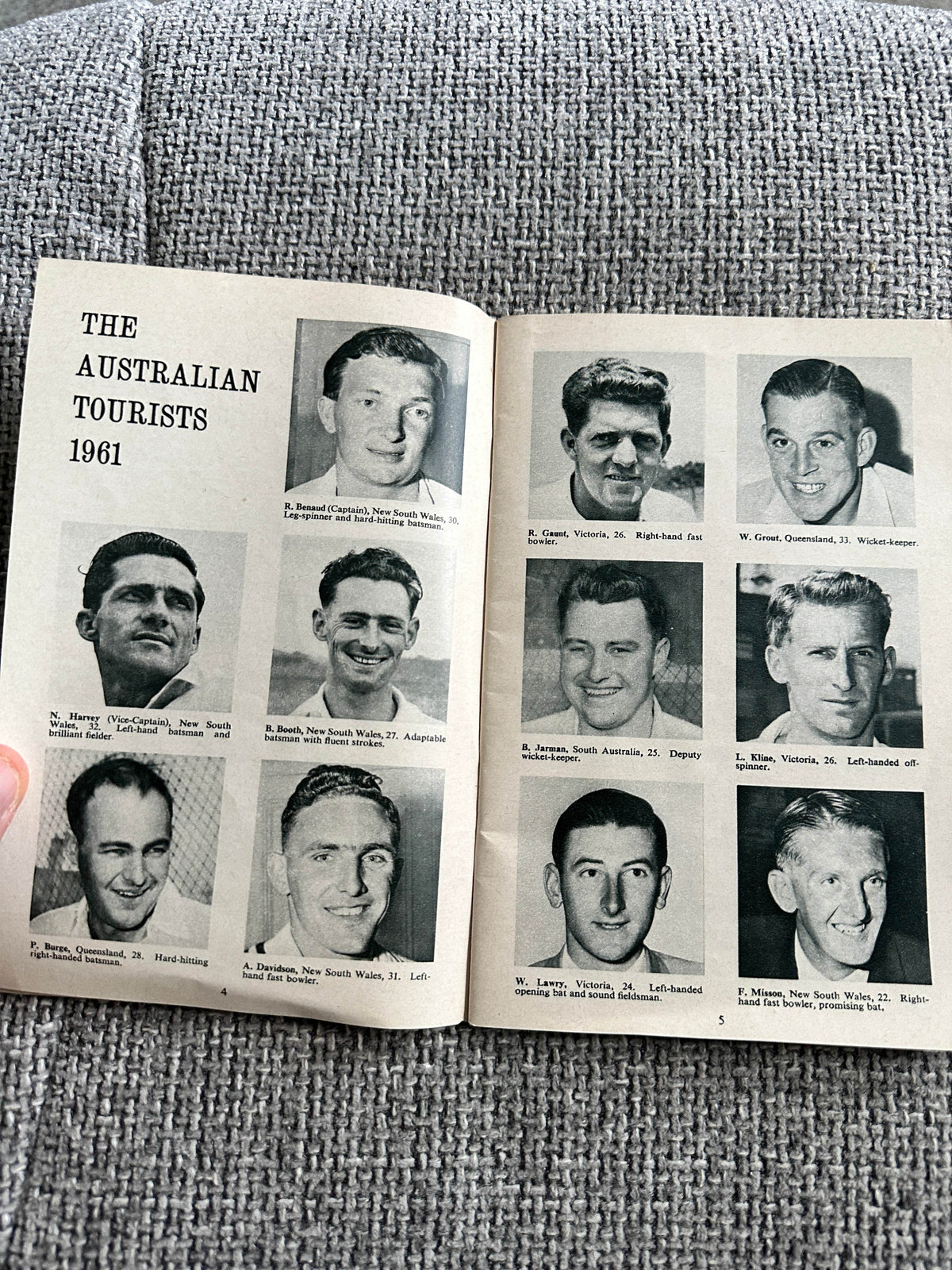 1960 Rothmans Test Cricket Almanack - Honeyburn Books (UK)