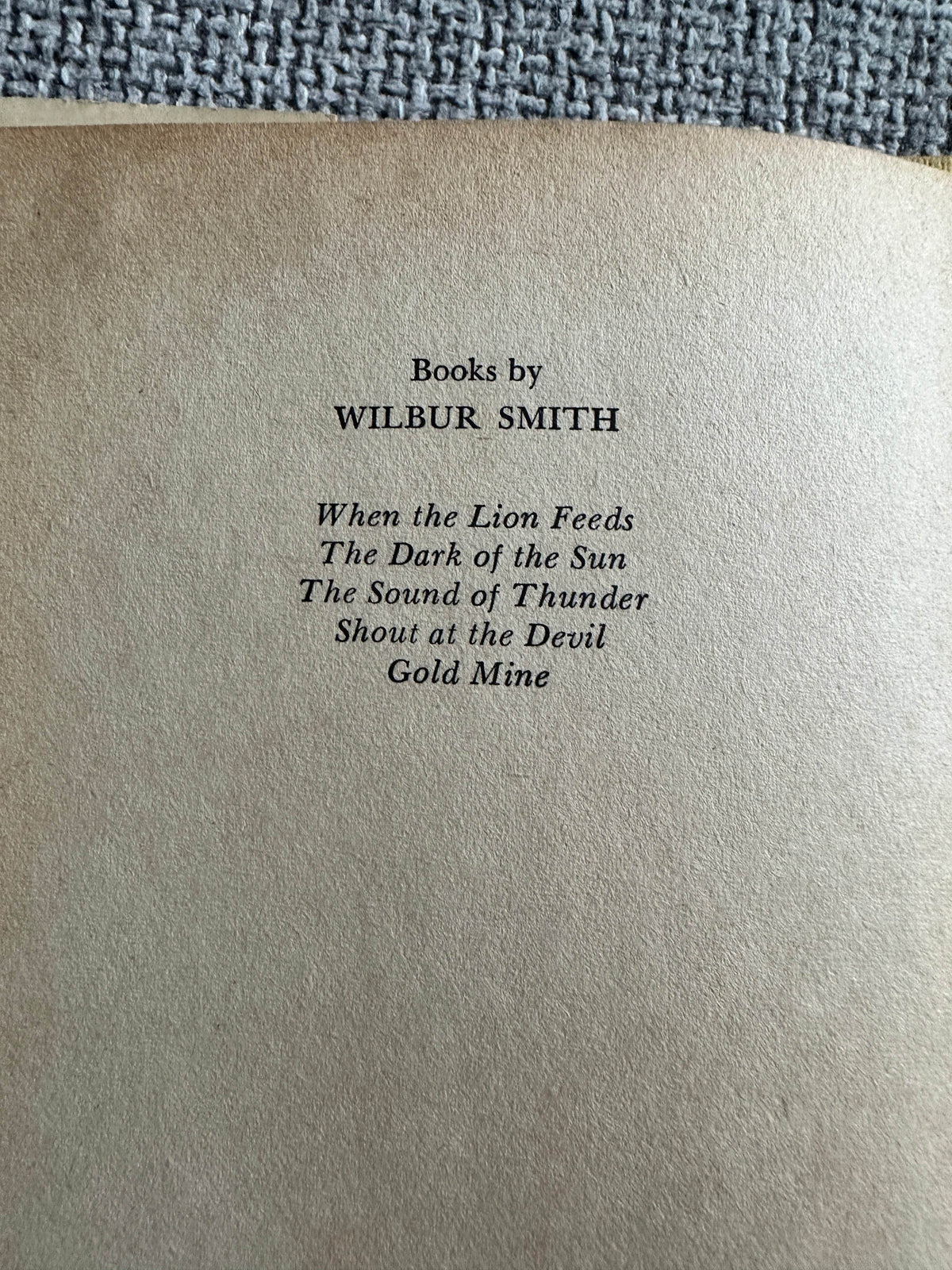 1971 Gold Mine - Wilbur Smith(World Books) - Honeyburn Books (UK)