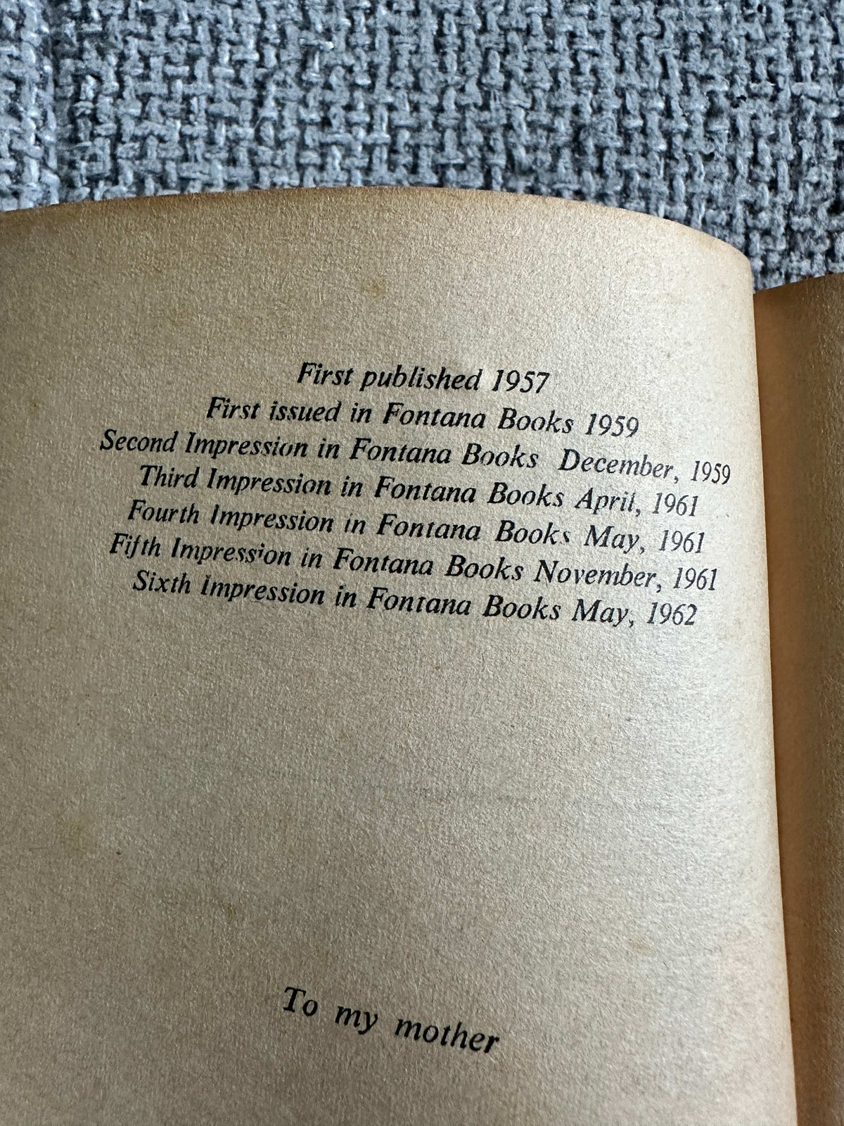 1962 The Guns Of Navarone - Alistair MacLean (Fontana Books)