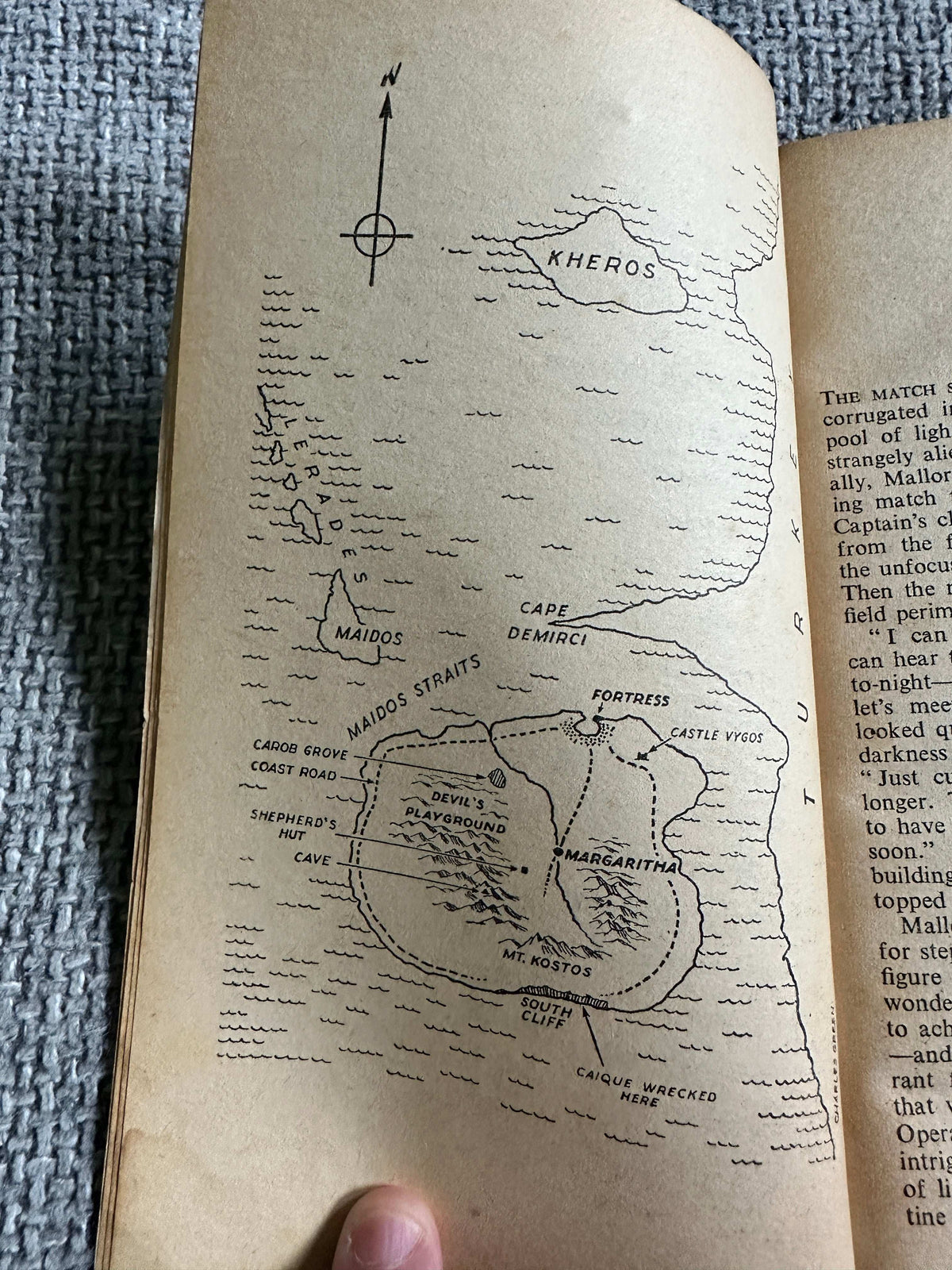 1962 The Guns Of Navarone - Alistair MacLean (Fontana Books)