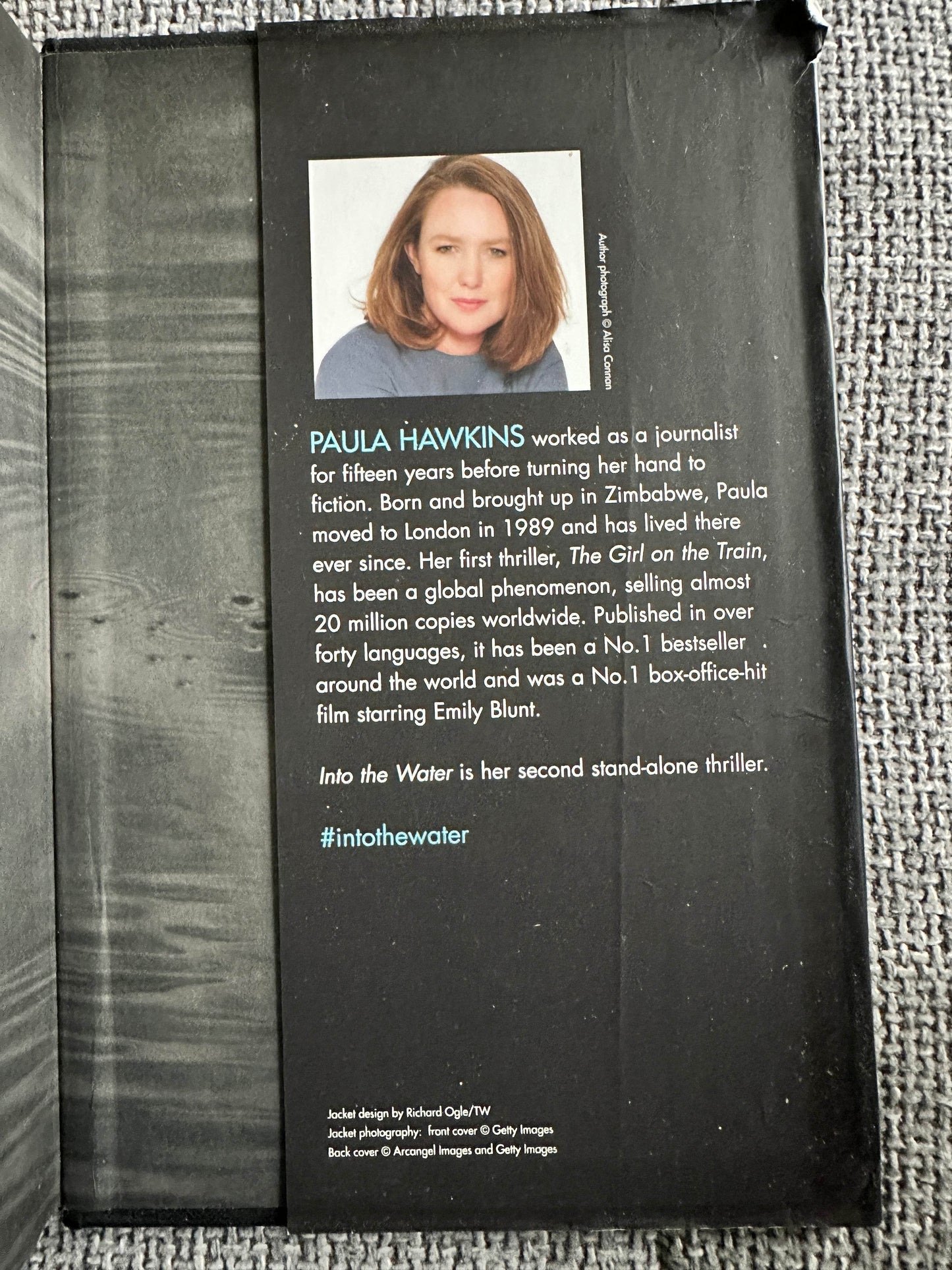 2017*1st* Into The Water - Paula Hawkins(Doubleday) - Honeyburn Books (UK)