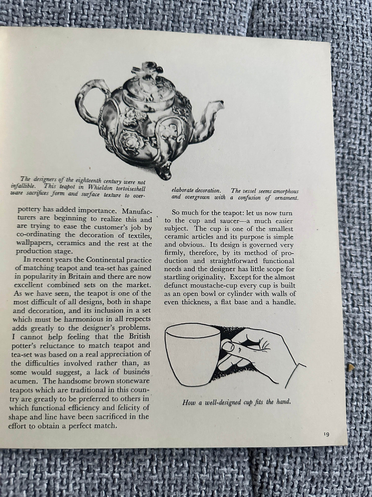 1947*1st*The Things We See no4 - Pottery & Glass - Bernard Hollowood (Penguin Books) - Honeyburn Books (UK)