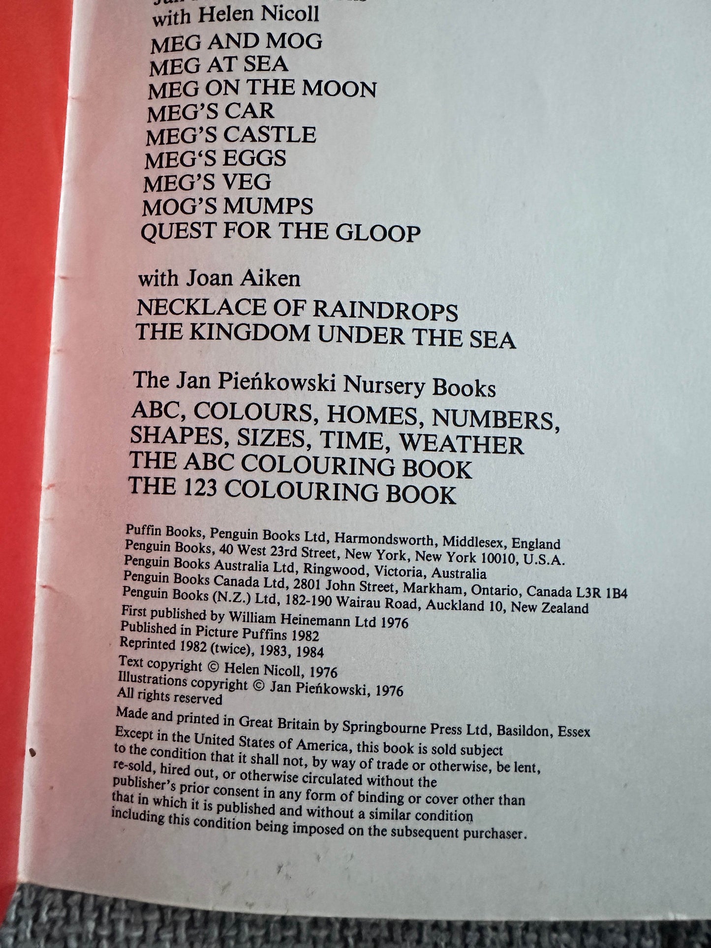 1984 Meg At Sea - Helen Nicoll & Jan Pieńkowski(Picture Puffin) - Honeyburn Books (UK)