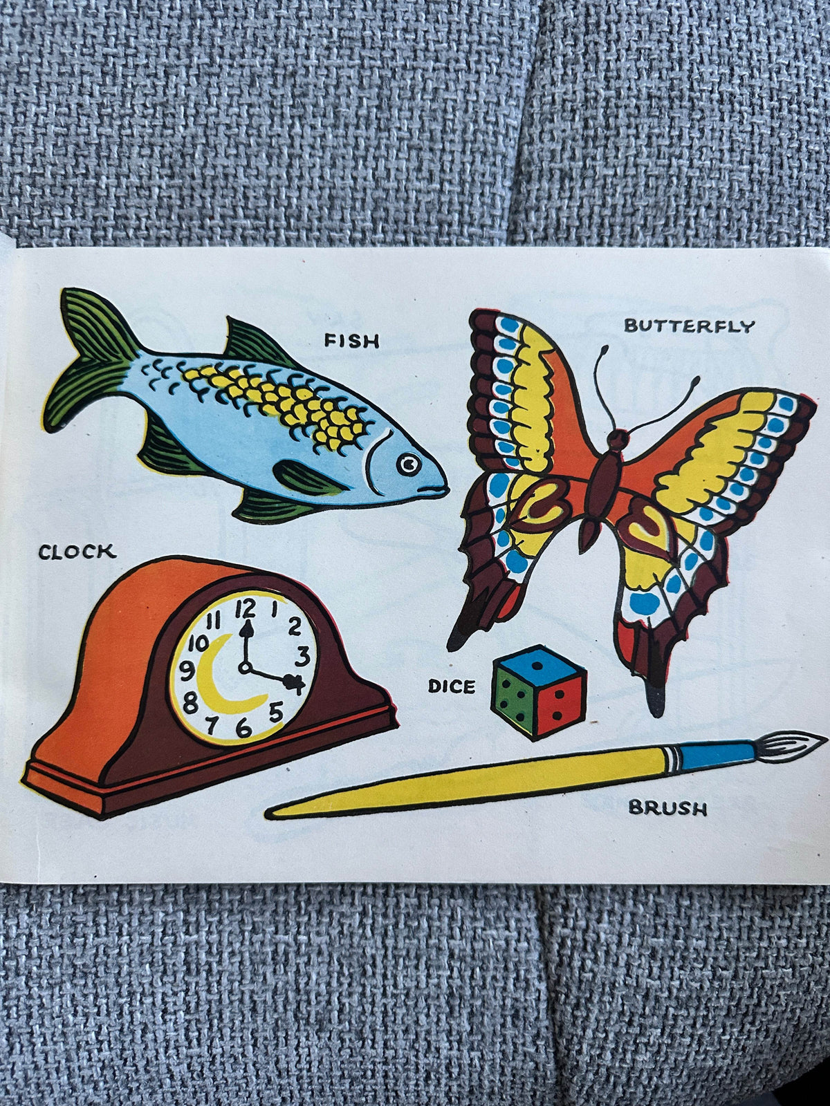 1940’s Things You Know Painting & Tracing Book(Fairylite Publishing) - Honeyburn Books (UK)
