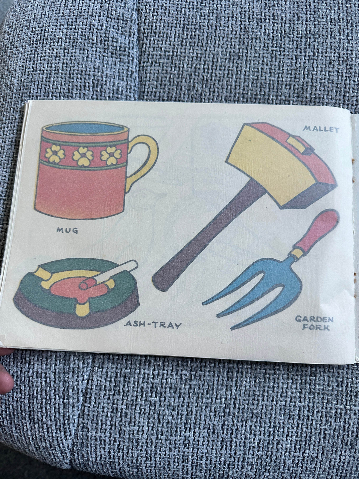 1940’s Things You Know Painting & Tracing Book(Fairylite Publishing) - Honeyburn Books (UK)