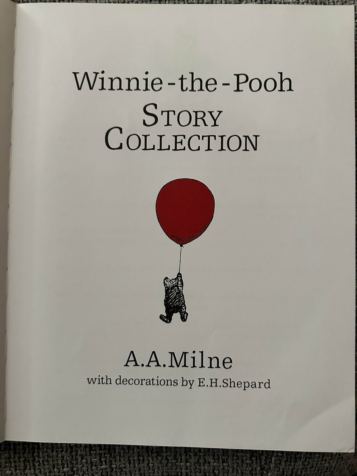2018 Winnie-The-Pooh Story Collection - A. A. Milne (E. H. Shepard illustrates) Egmont - Honeyburn Books (UK)