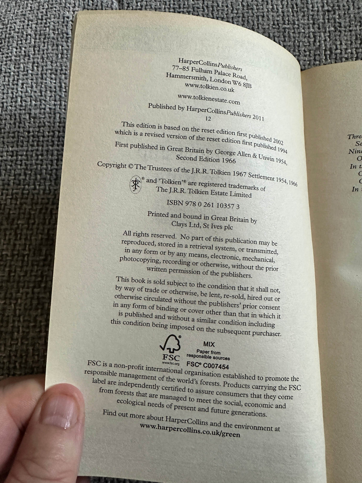 2011 The Fellowship Of The Ring (Lord Of The Rings Part 1) J. R. R. Tolkien(HarperCollins) - Honeyburn Books (UK)