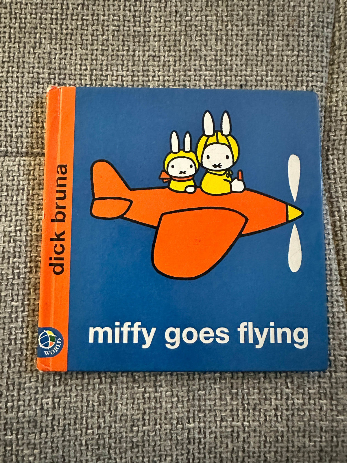 1996 Miffy Goes Flying - Dick Bruna(World International) - Honeyburn Books (UK)