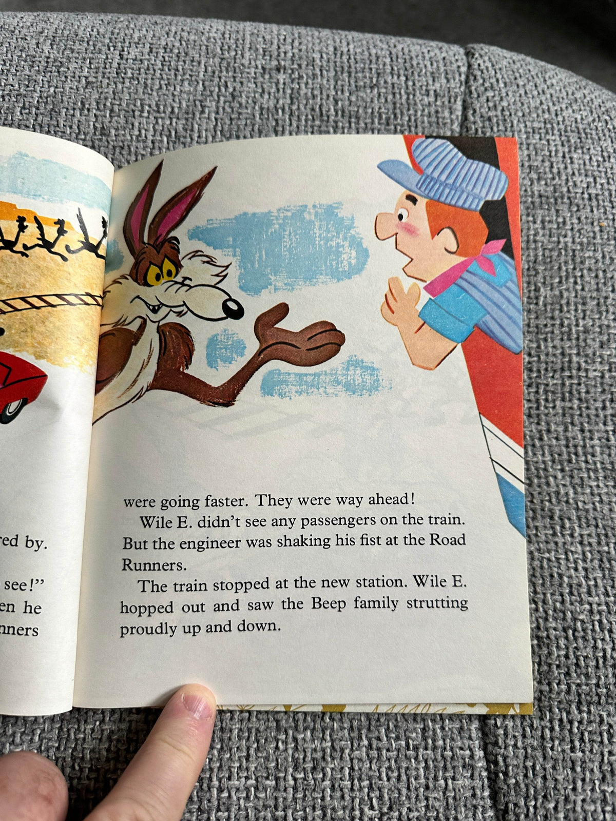 1973 The Road Runner Tumbleweed Trouble - Jack Woolgar(Leon Jason Studio illustrations)World Distributors (Little Golden Book) - Honeyburn Books (UK)