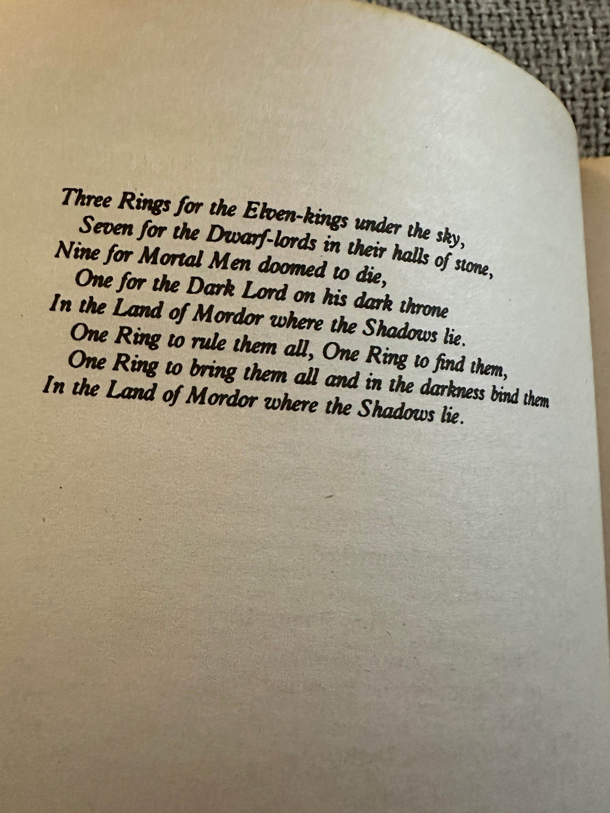 2001 Lord Of The Rings(Complete) J. R. R. Tolkien(With maps) HarperCollins Paperback - Honeyburn Books (UK)